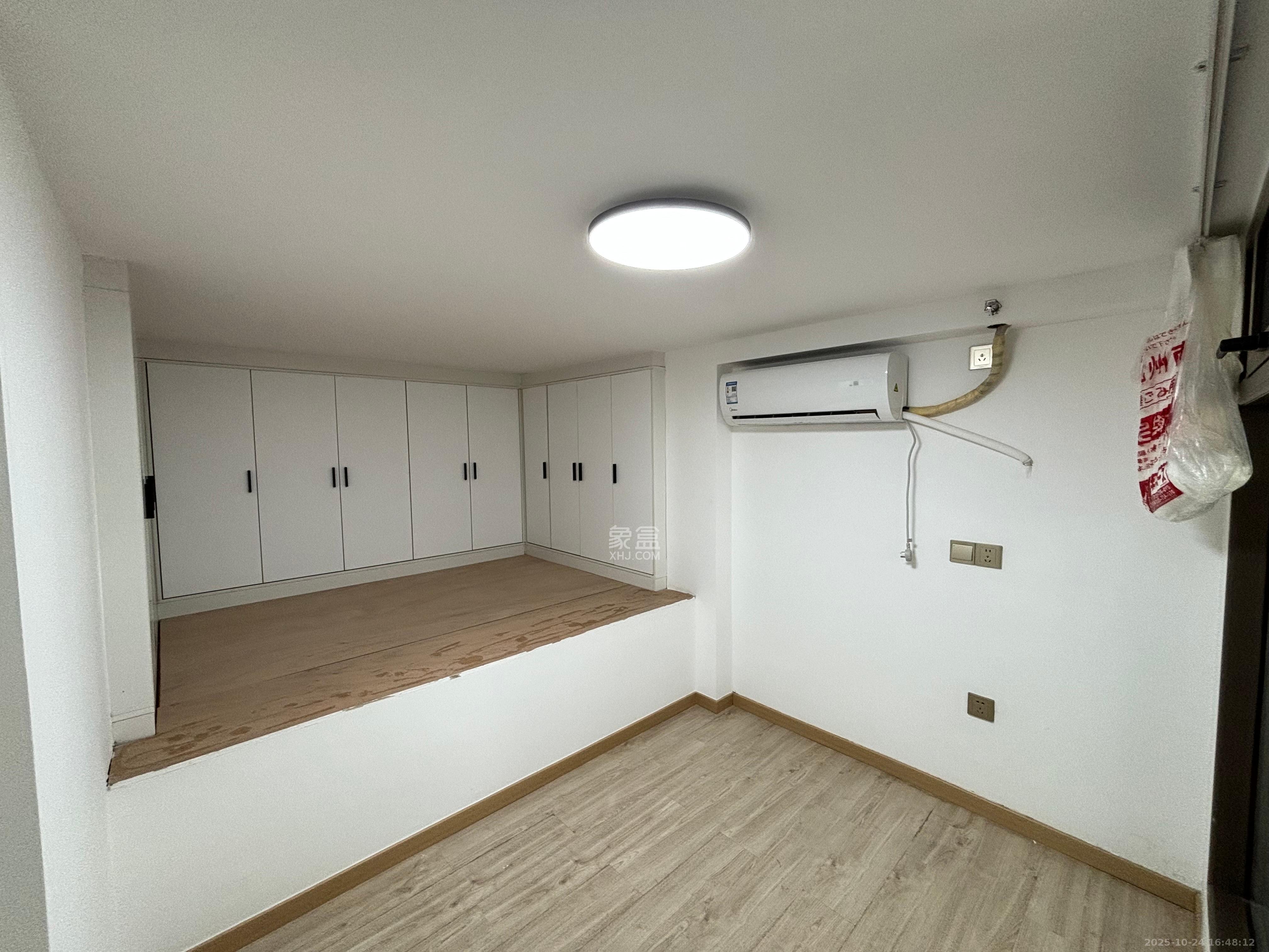 福晟翡翠湾  3室2厅1卫    2200.0元/月室内图