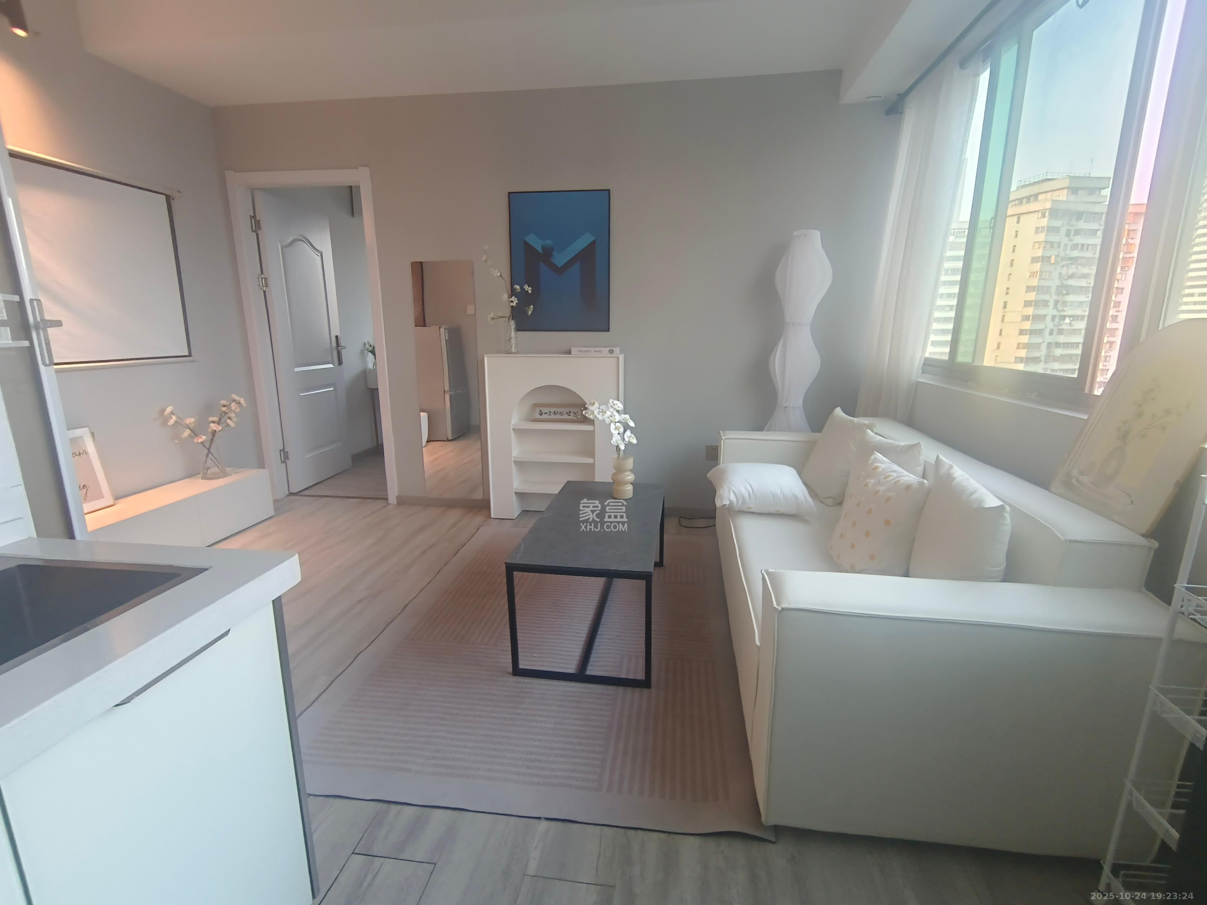 上城星座  1室1厅1卫    2480.0元/月