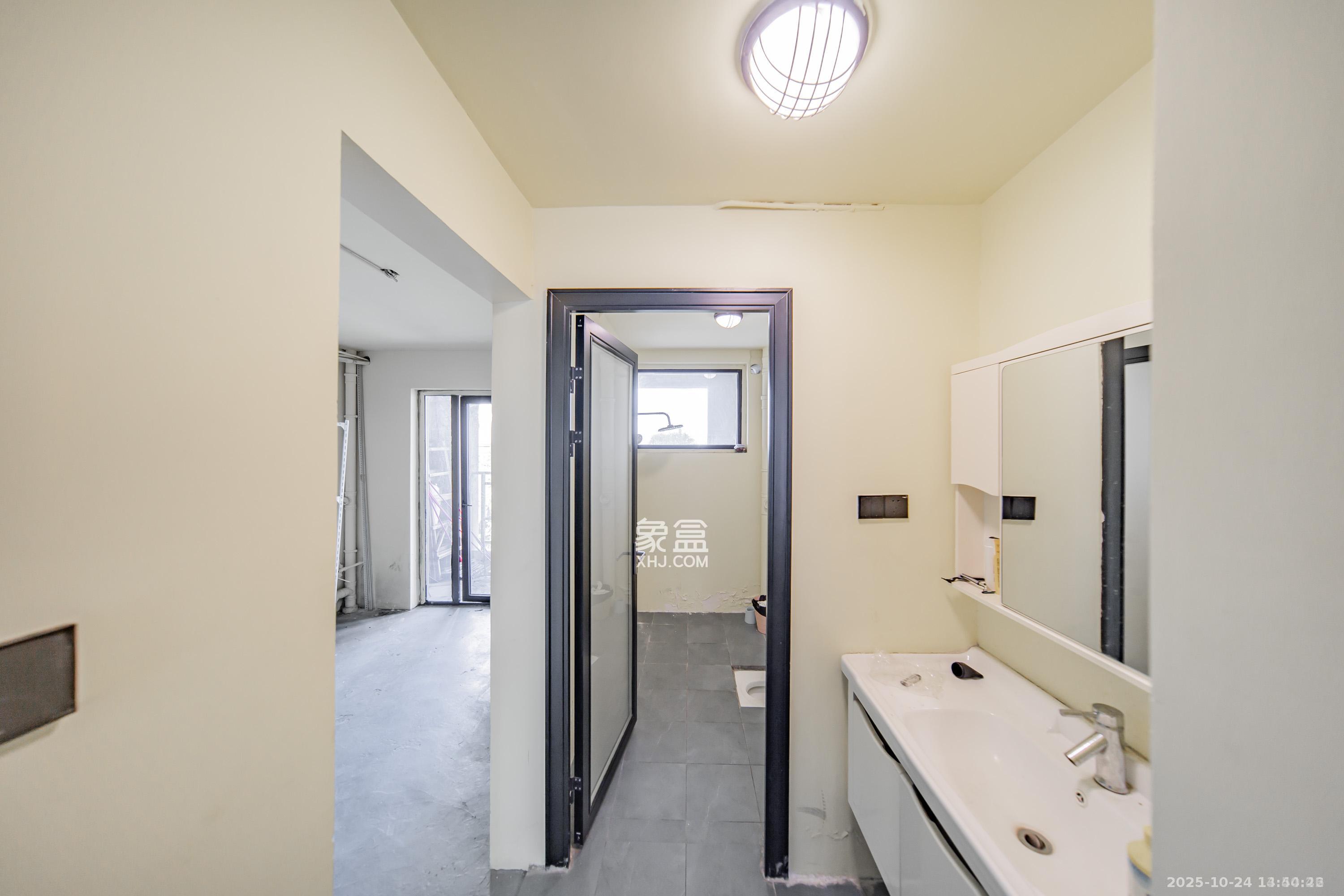 洋湖18克拉(旷远洋湖18克拉)  5室3厅2卫    4500.0元/月 洋湖18克拉(旷远洋湖18克拉)  5室3厅2卫    4500.0元/月室内图