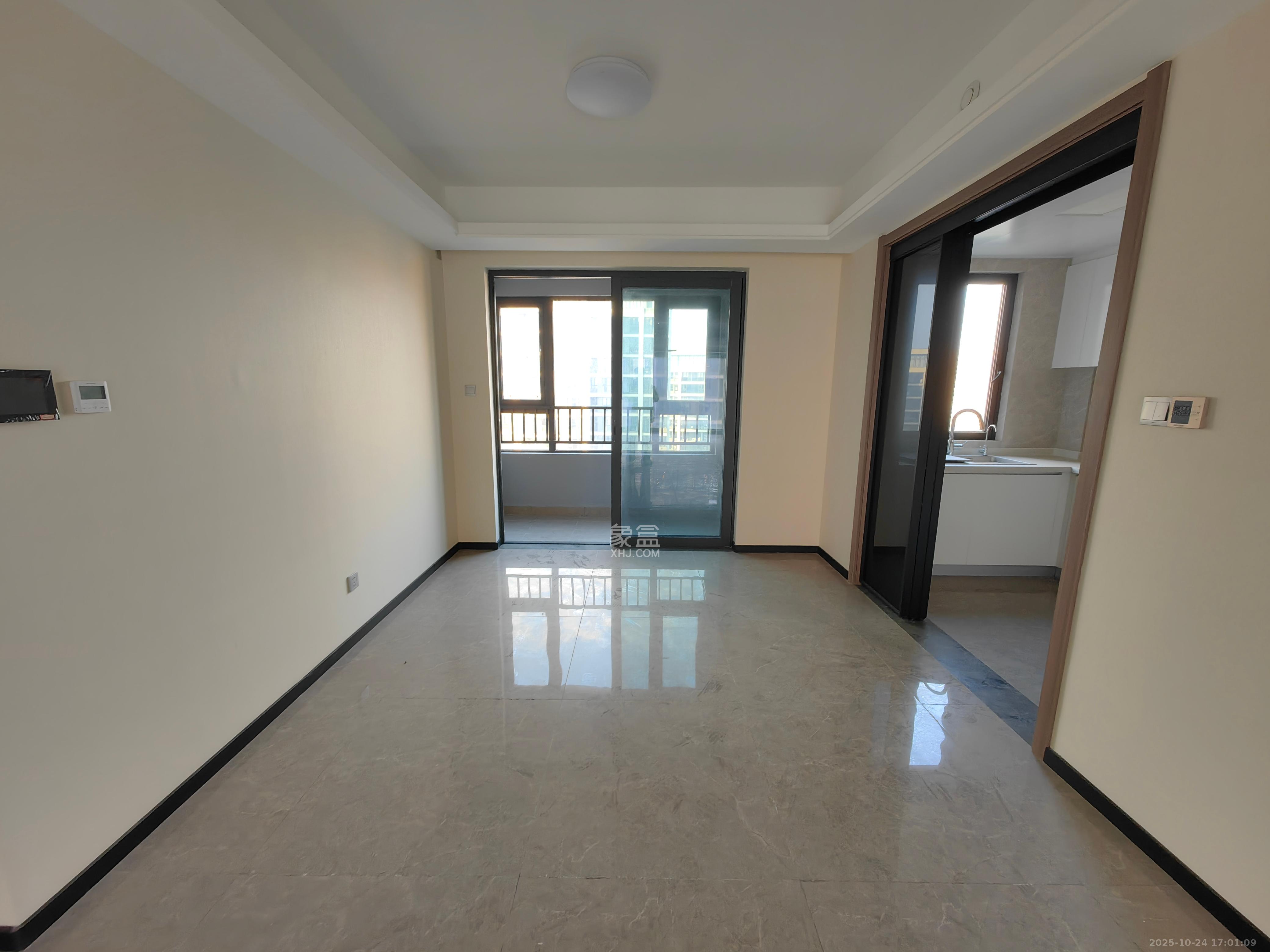 中海阅溪府  4室2厅2卫    3800.0元/月室内图