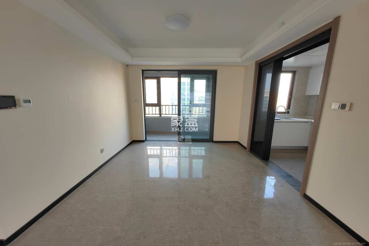 中海阅溪府  4室2厅2卫    3800.0元/月 中海阅溪府  4室2厅2卫    3800.0元/月室内图