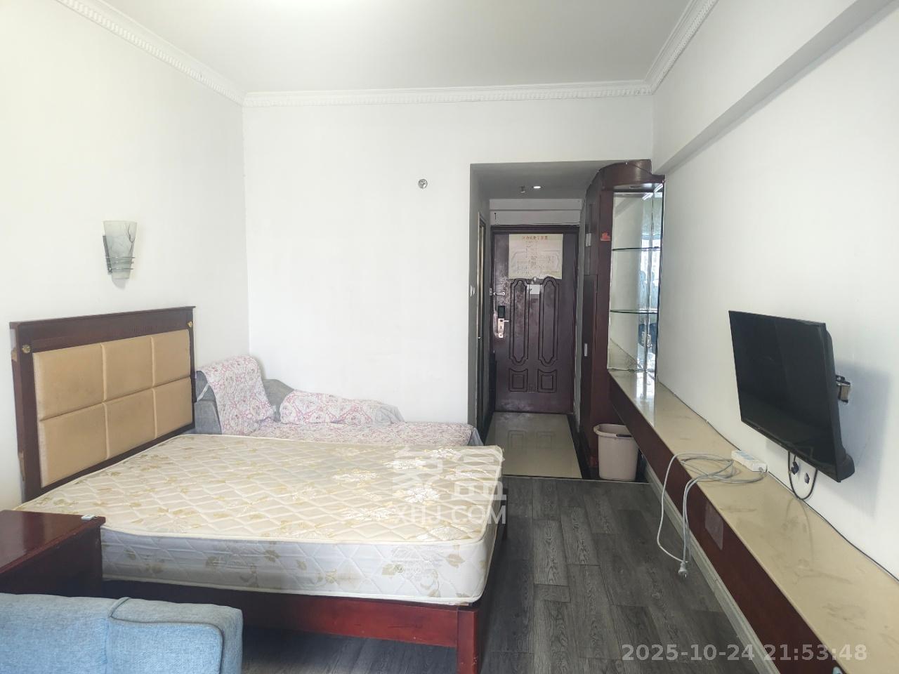 名富公寓  1室1厅1卫    1400.0元/月