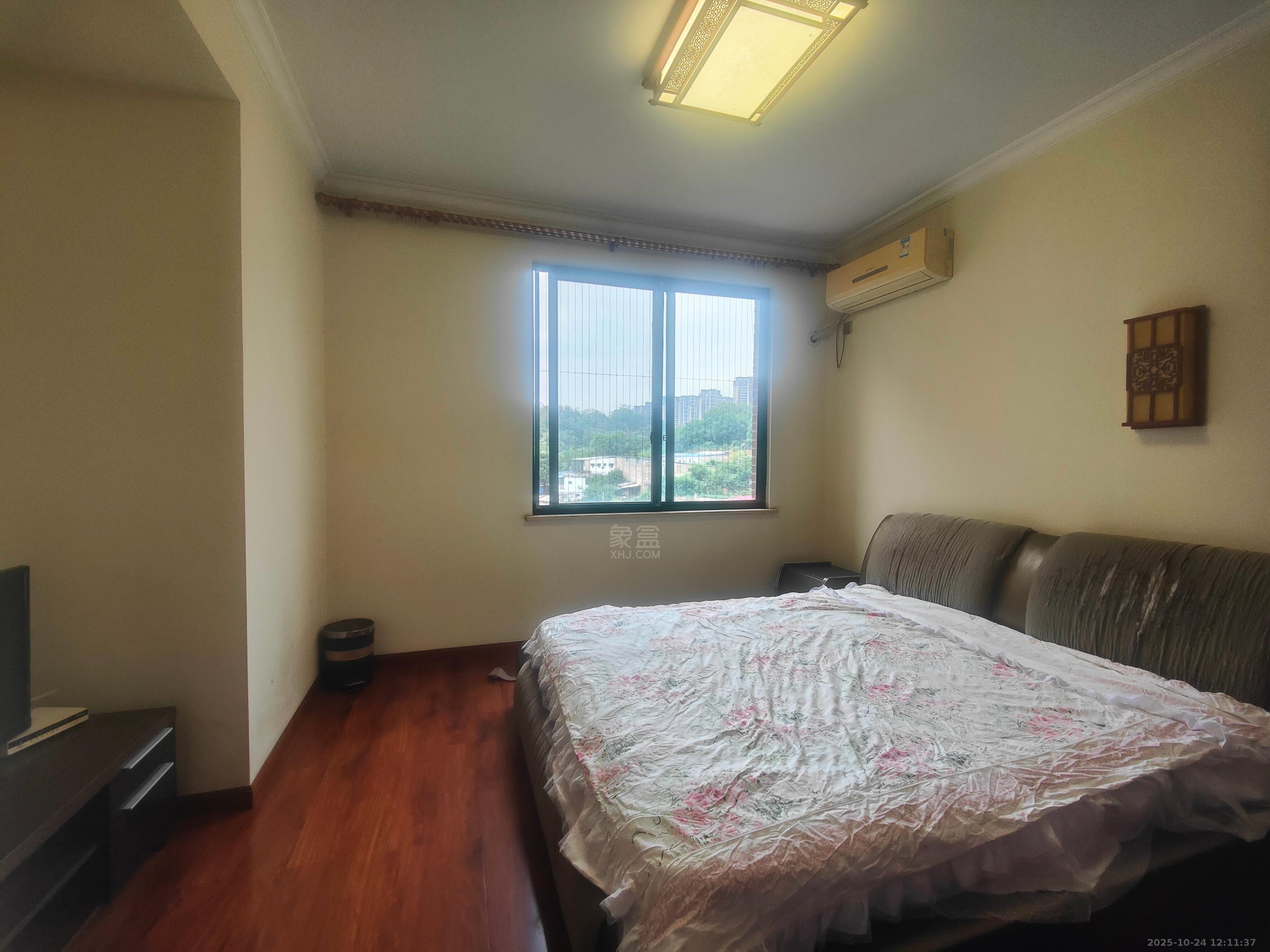 尚格名城花好悦园4期 3室2厅2卫 2200.0元/月 尚格名城花好悦园4期 3室2厅2卫 2200.0元/月室内图