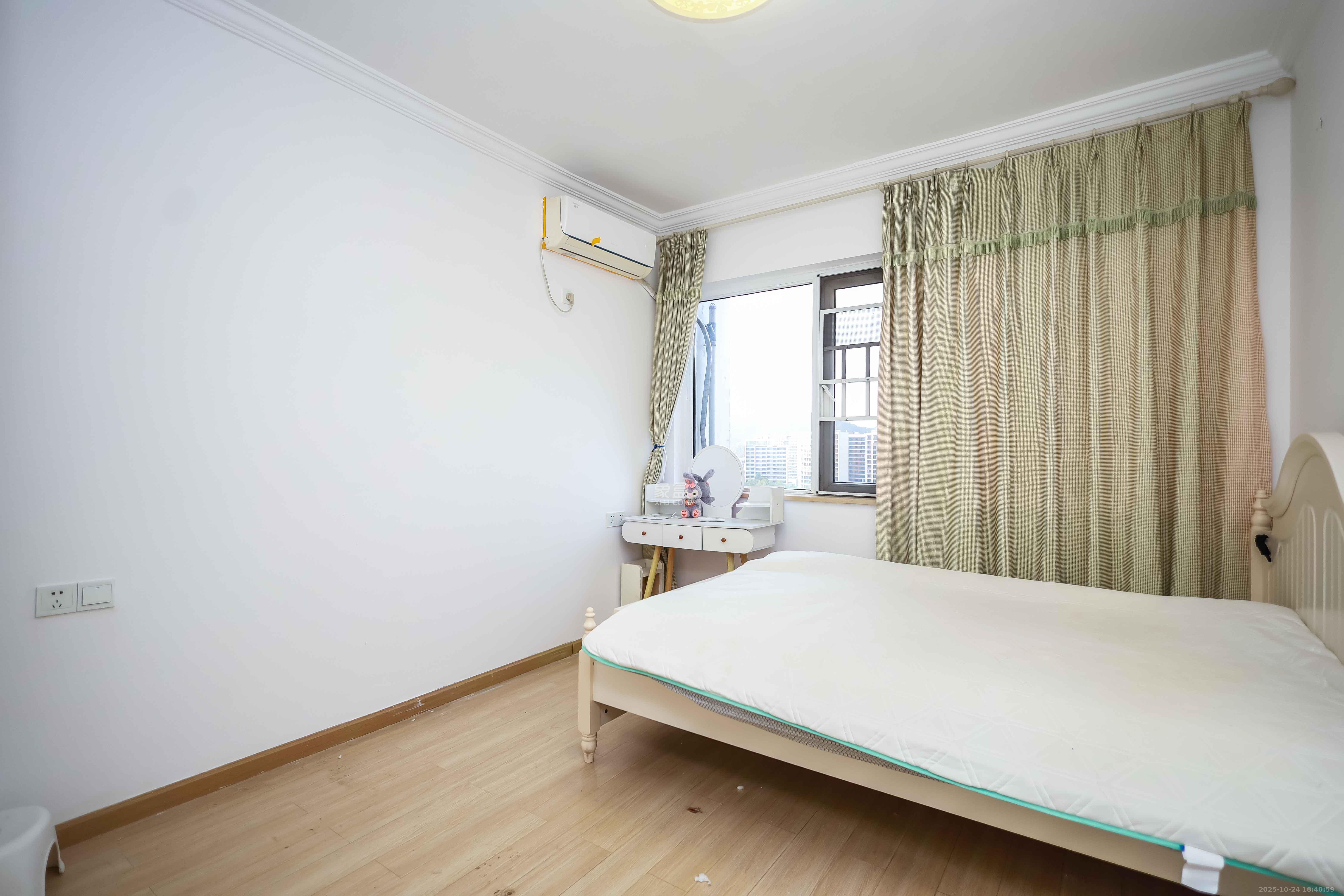 联美品格 3室2厅2卫 74.8万 联美品格 3室2厅2卫 74.8万卧室