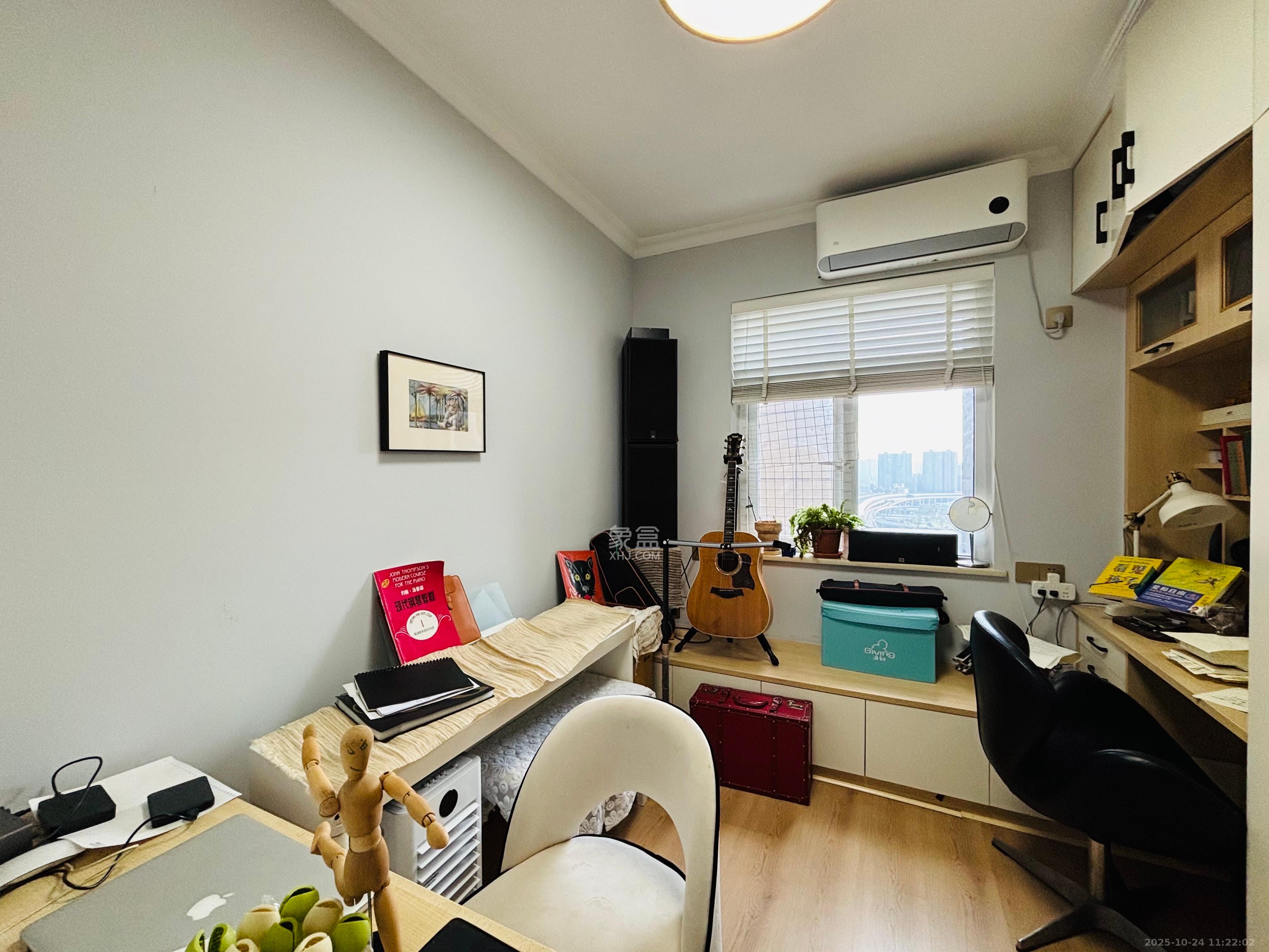 和悦城(蟠龙景苑)  3室2厅2卫    2300.0元/月室内图