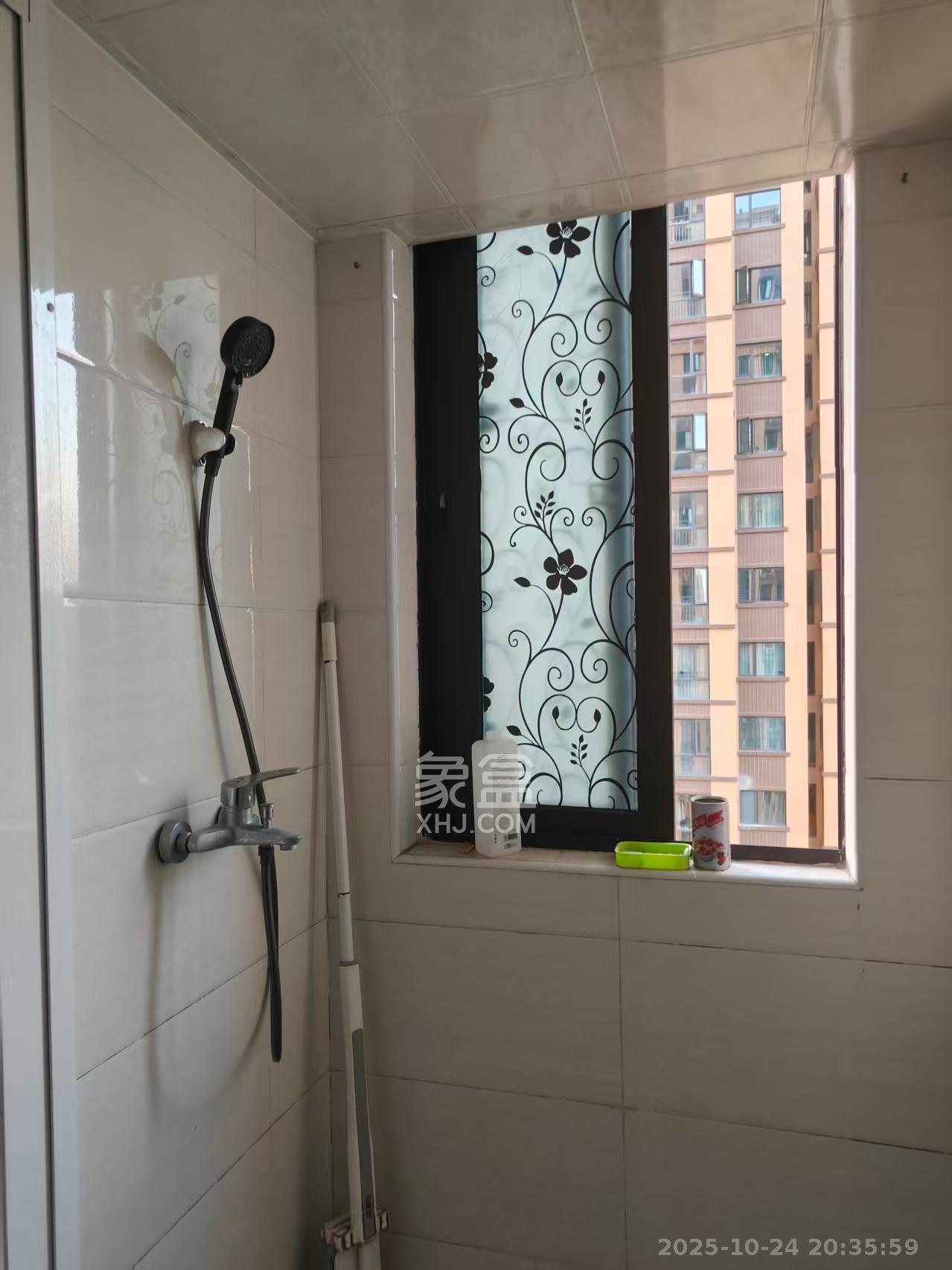 正旺国际铭城(正旺U公馆)  1室1厅1卫    1700.0元/月室内图