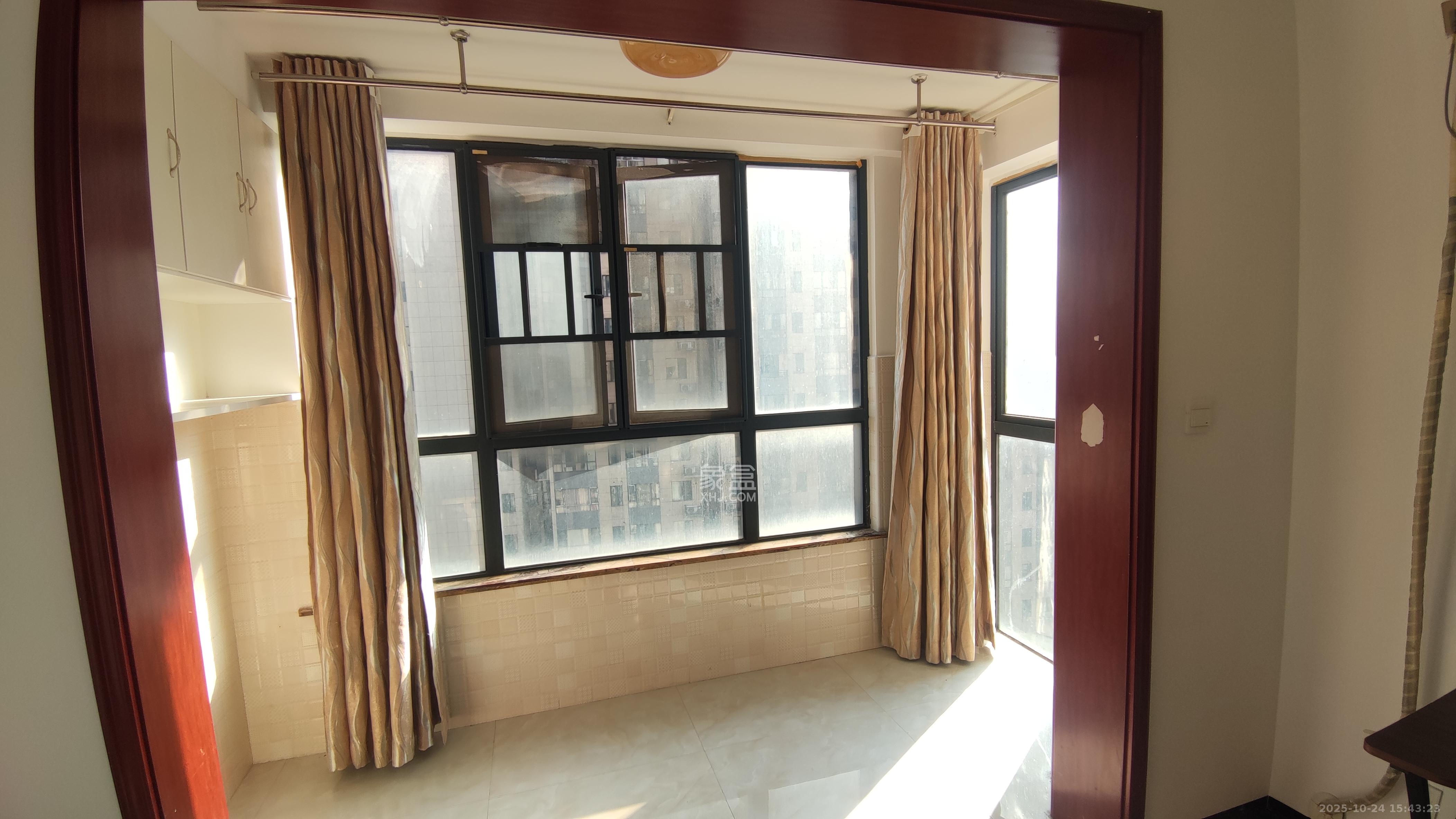 中国铁建梅溪青秀一期 3室1厅2卫 2800.0元/月 中国铁建梅溪青秀一期 3室1厅2卫 2800.0元/月室内图