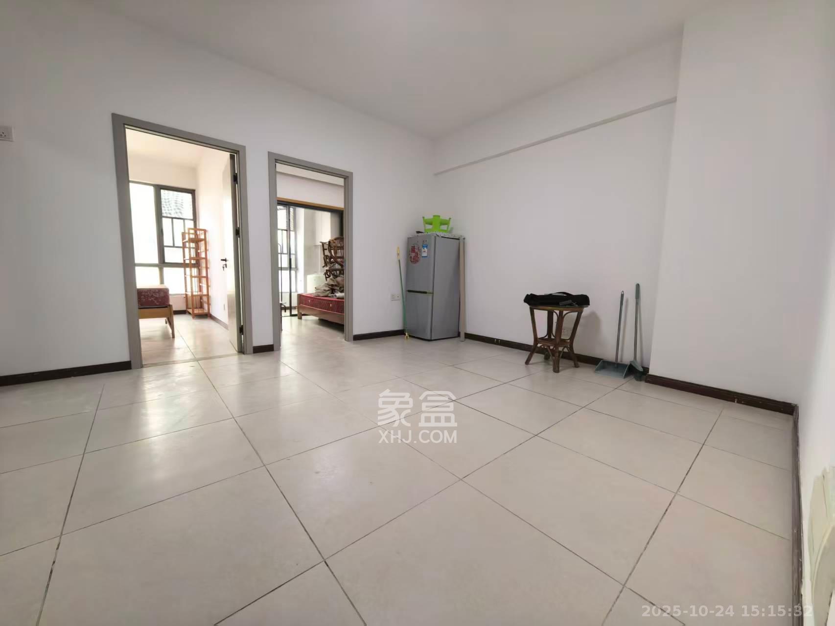 建鸿达华都（华都小户型及大华写字楼）  2室1厅1卫    2500.0元/月