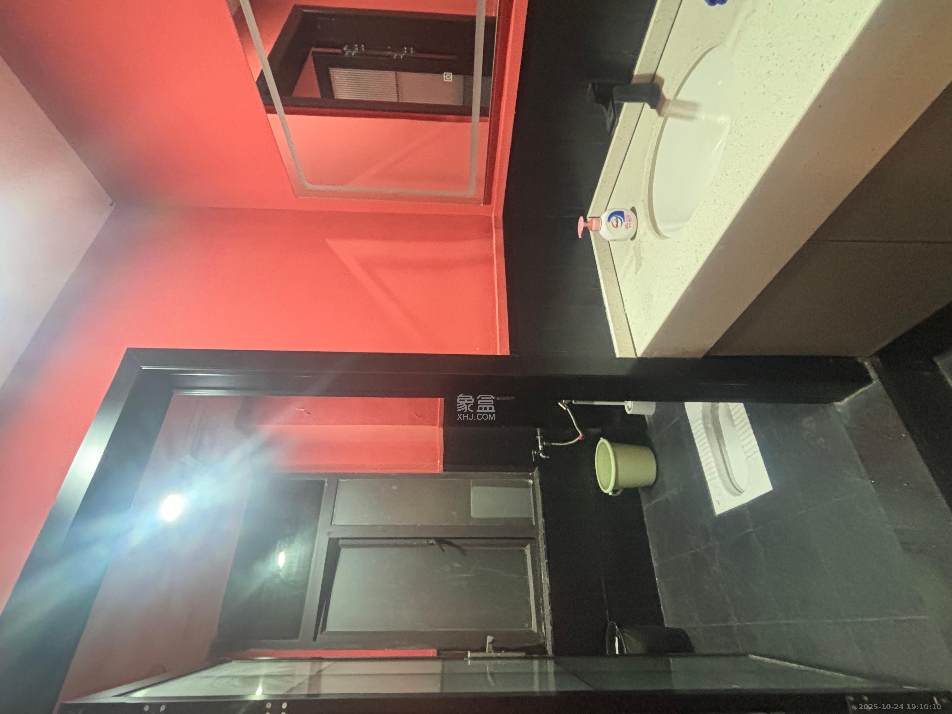 保利香槟国际C区   120.0㎡      6000.0元/月室内图