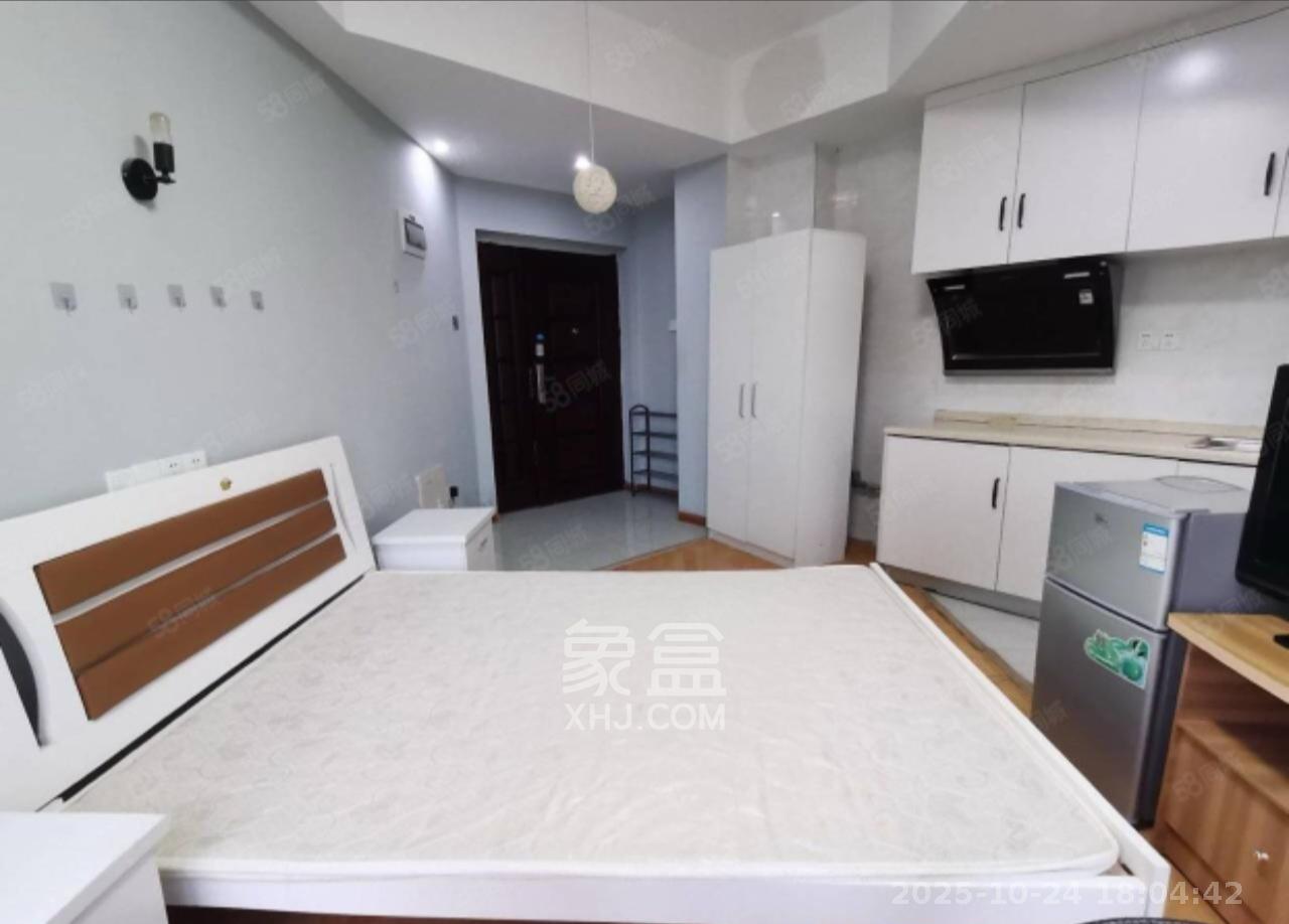 当代滨江MOMA 1室1厅1卫 1350.0元/月 当代滨江MOMA 1室1厅1卫 1350.0元/月室内图