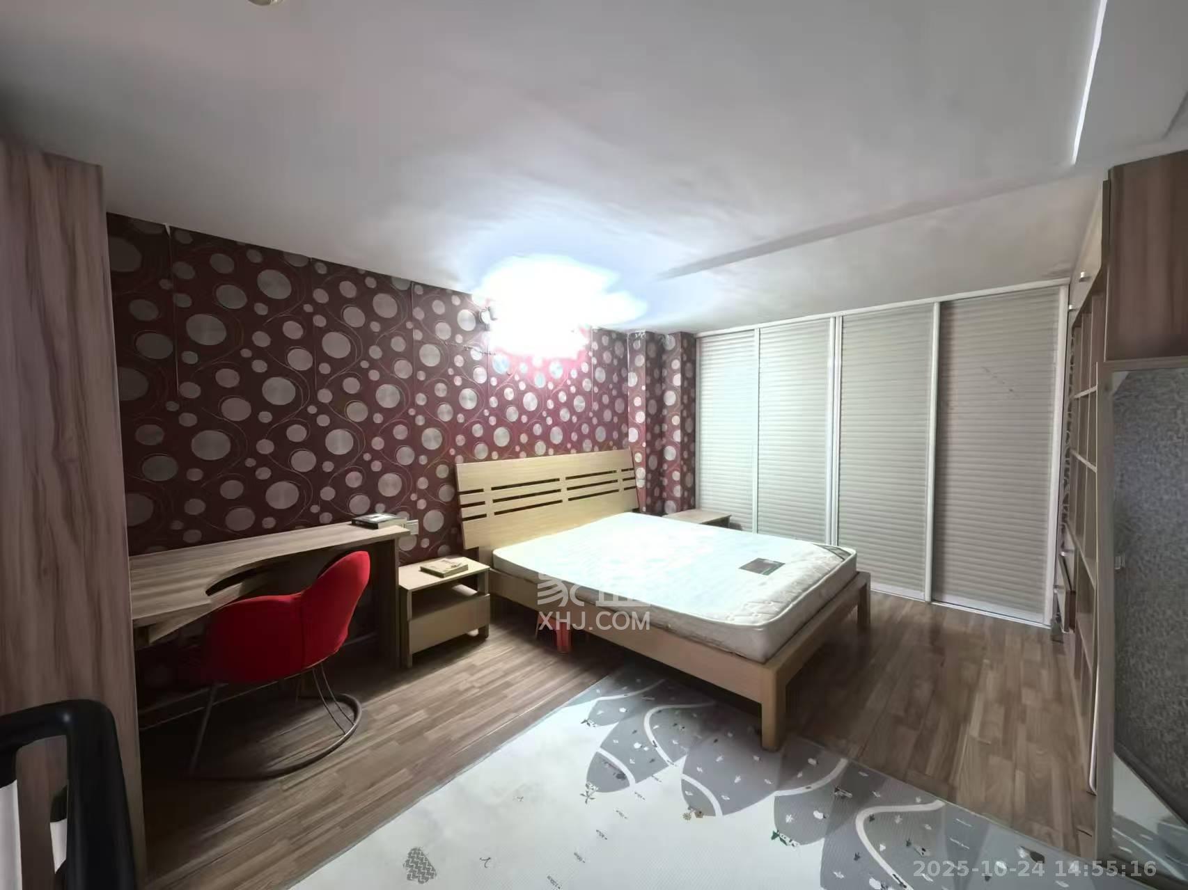 他城（天鸿时代公寓）  1室1厅1卫    1500.0元/月室内图