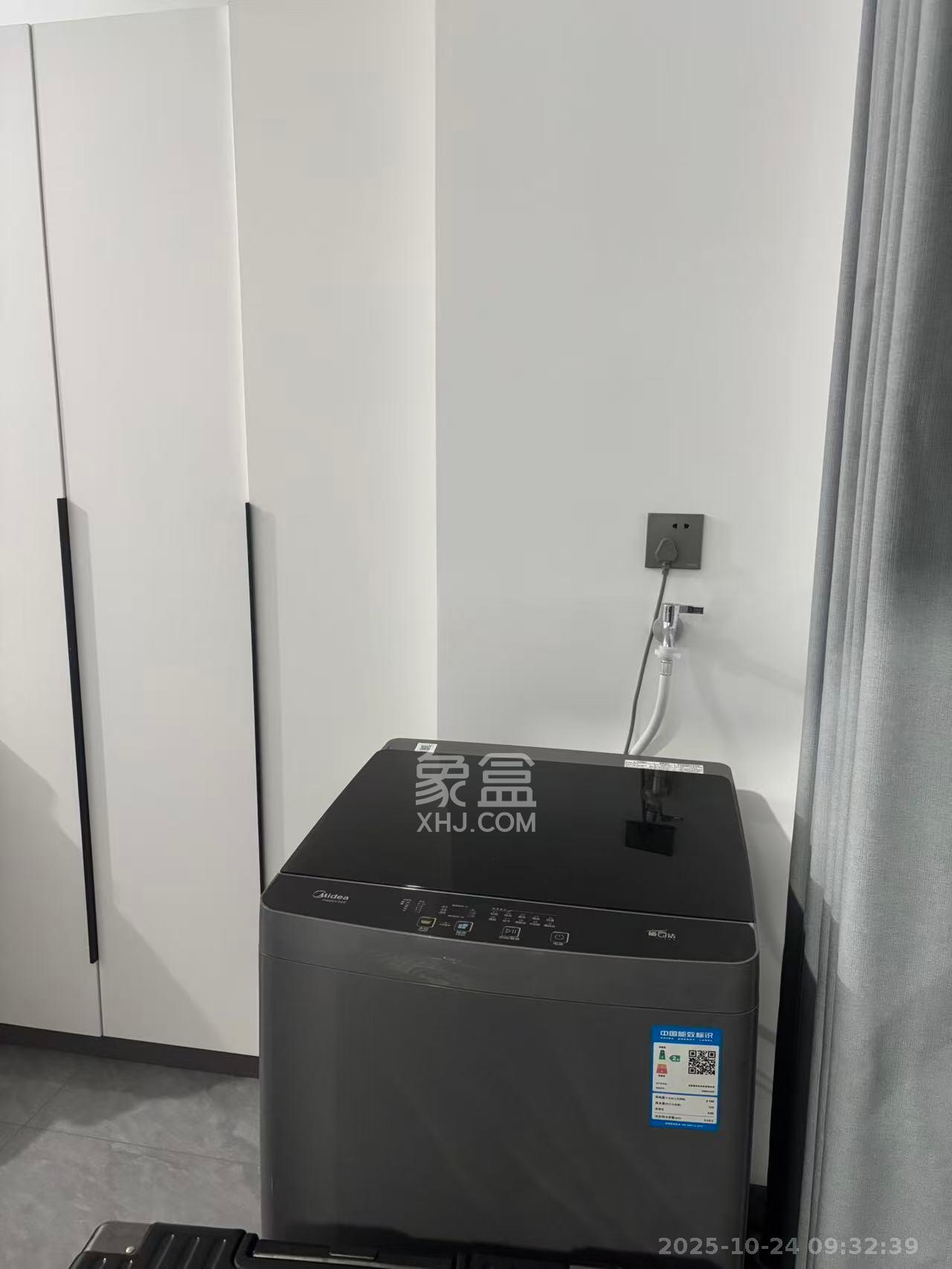 大汉月亮河畔 2室1厅1卫 1500.0元/月 大汉月亮河畔 2室1厅1卫 1500.0元/月室内图