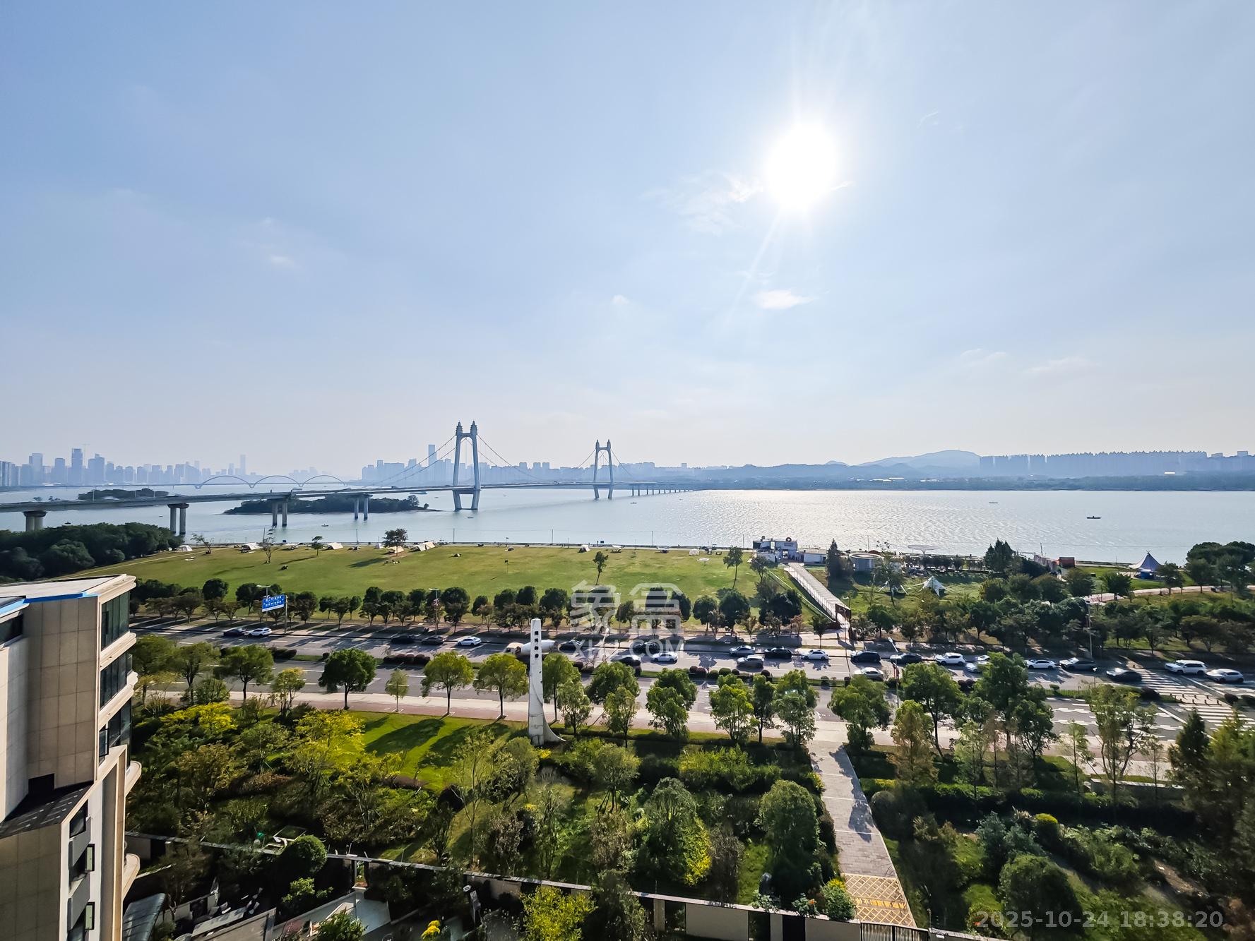 中欣楚天御府B区观澜  5室2厅3卫    1100.0万 中欣楚天御府B区观澜  5室2厅3卫    1100.0万其他