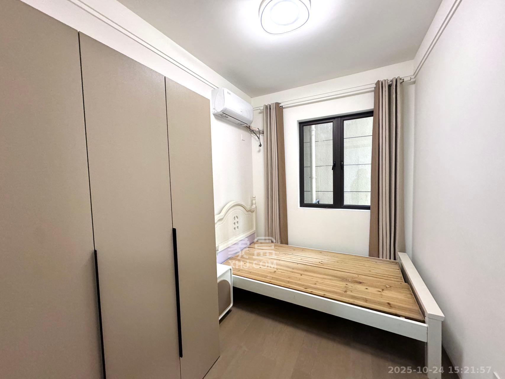 长房明宸府  3室1厅1卫    2300.0元/月 长房明宸府  3室1厅1卫    2300.0元/月室内图