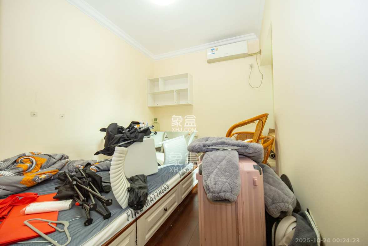 恒大雅苑 3室2厅2卫 106.0万 恒大雅苑 3室2厅2卫 106.0万卧室