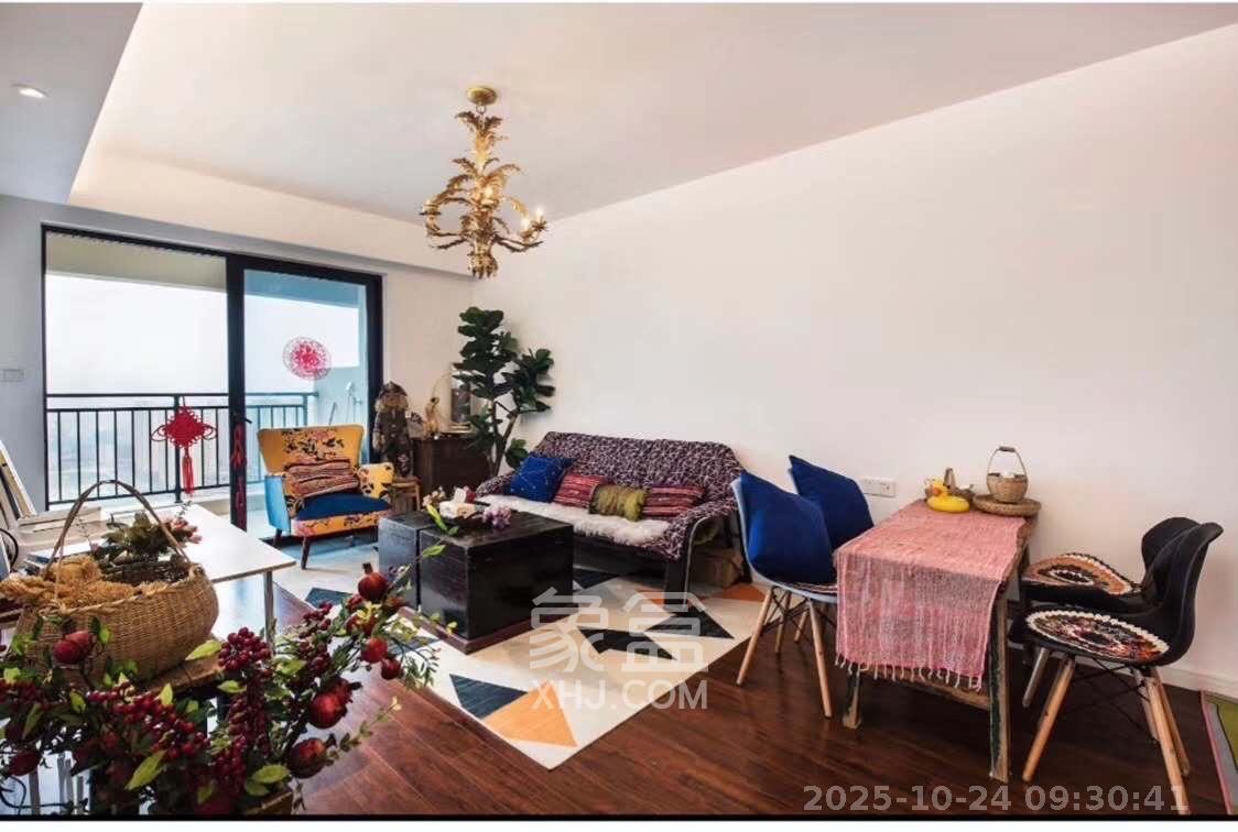 万科魅力之城观澜里  3室2厅1卫    2200.0元/月室内图