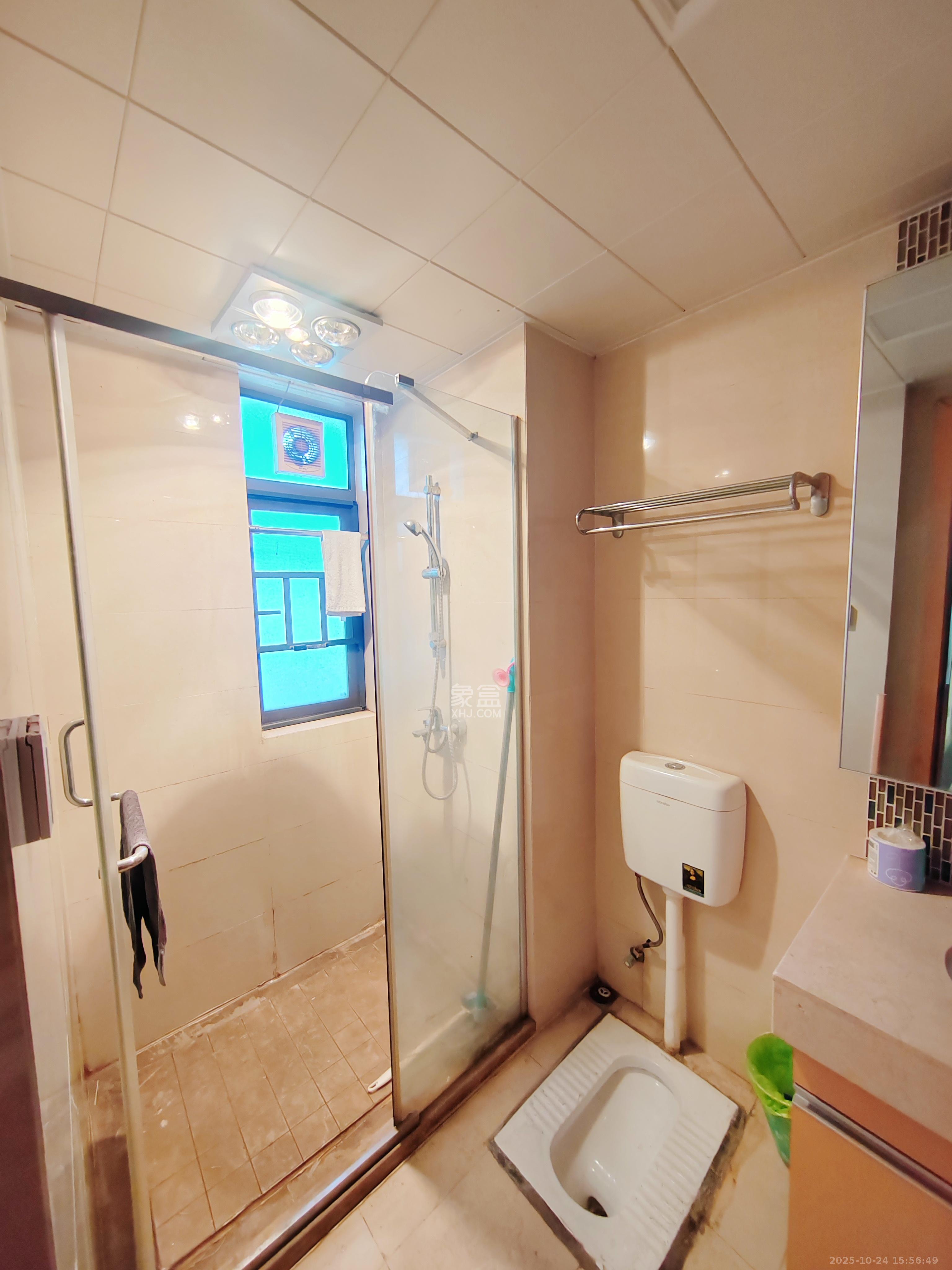 珠江郦城薰衣道  1室2厅1卫    2300.0元/月 珠江郦城薰衣道  1室2厅1卫    2300.0元/月室内图