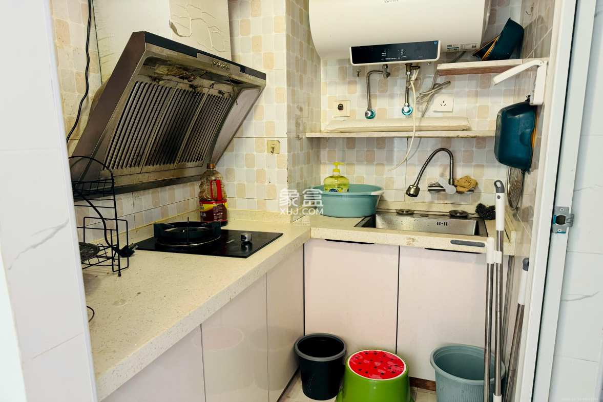 中信城市广场(中信新城一期)  1室1厅1卫    1300.0元/月 中信城市广场(中信新城一期)  1室1厅1卫    1300.0元/月室内图