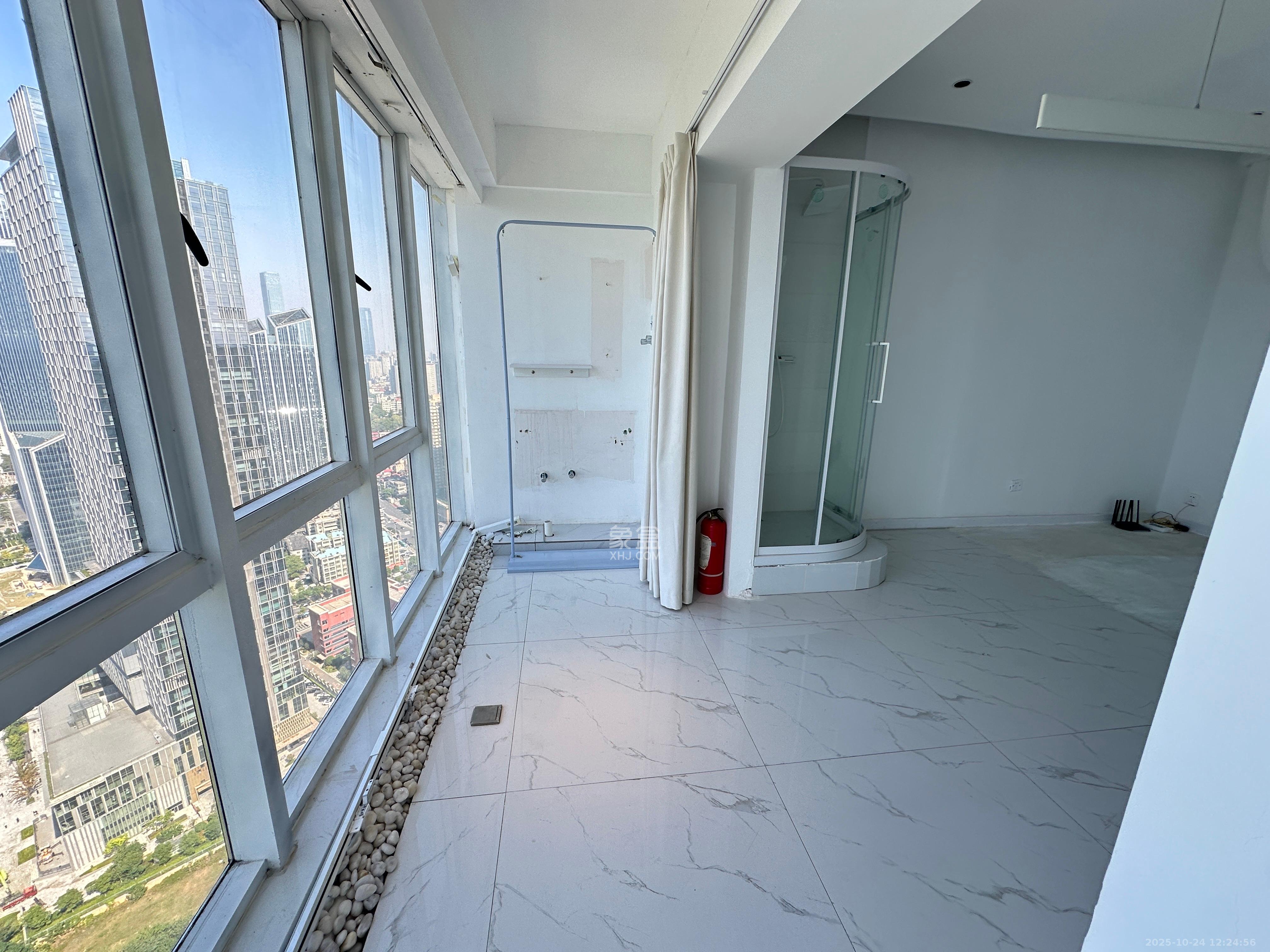 保利国际广场  1室1厅1卫    9000.0元/月室内图