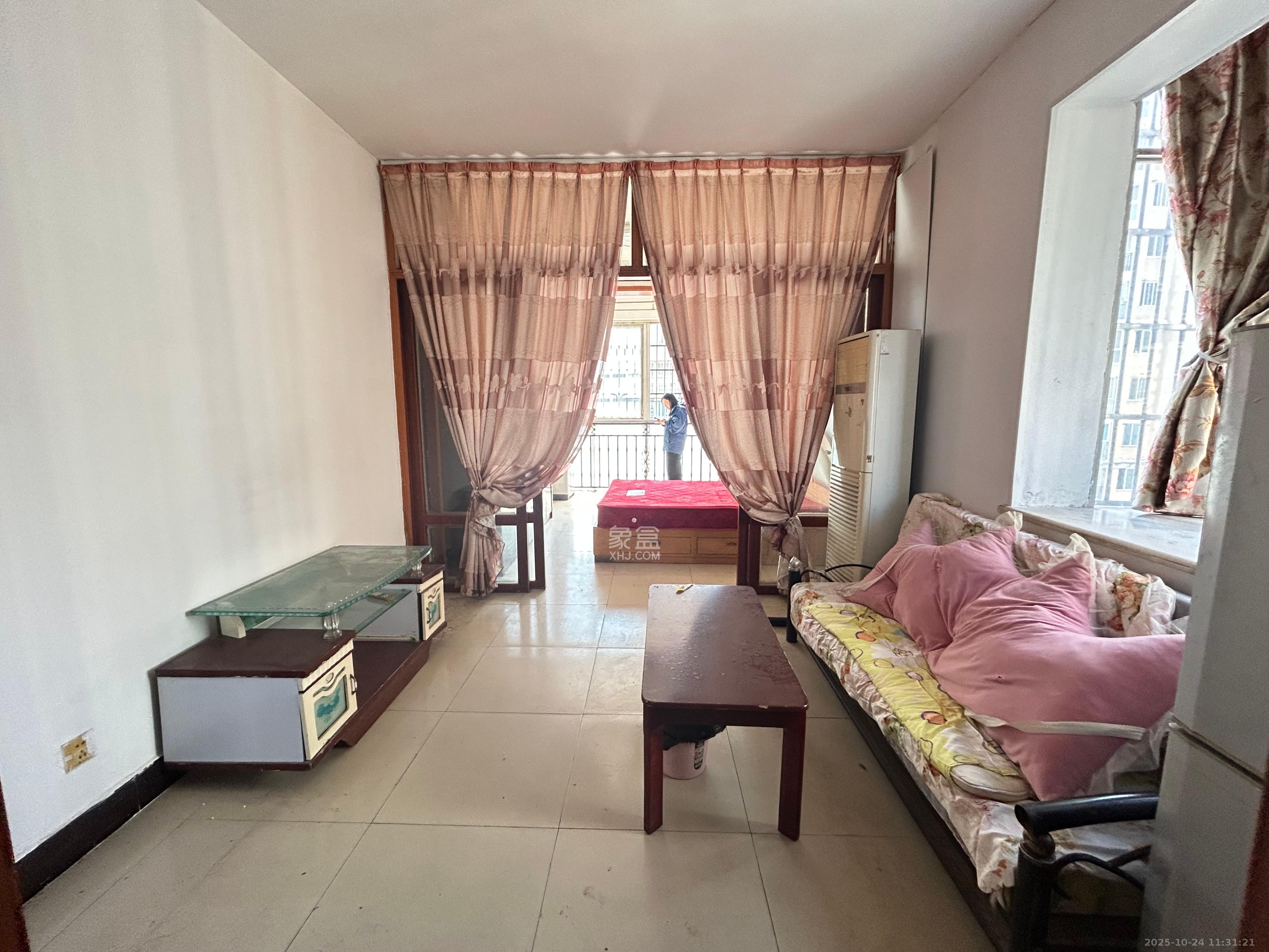 湘绣城  2室2厅1卫    1100.0元/月室内图