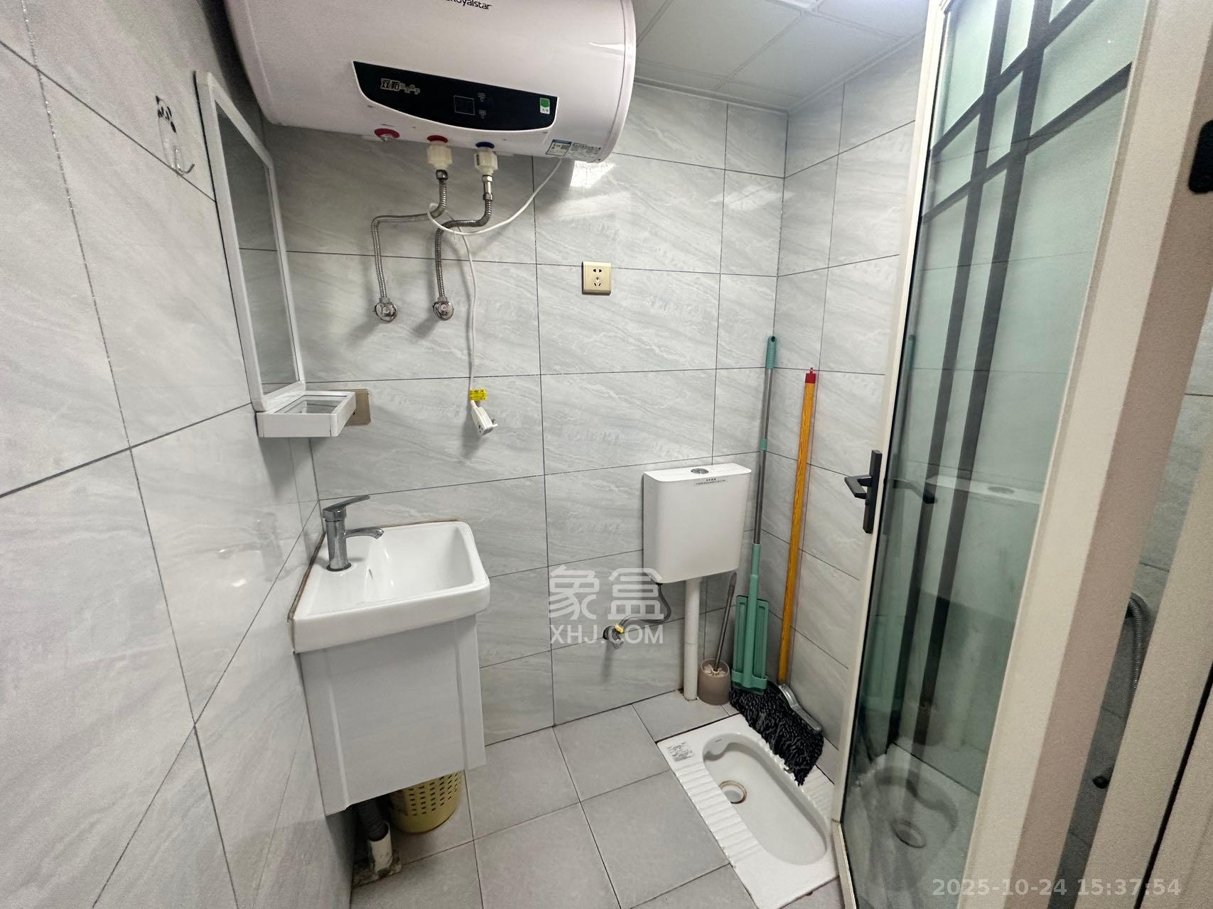 金地铂悦  1室0厅0卫    1500.0元/月室内图