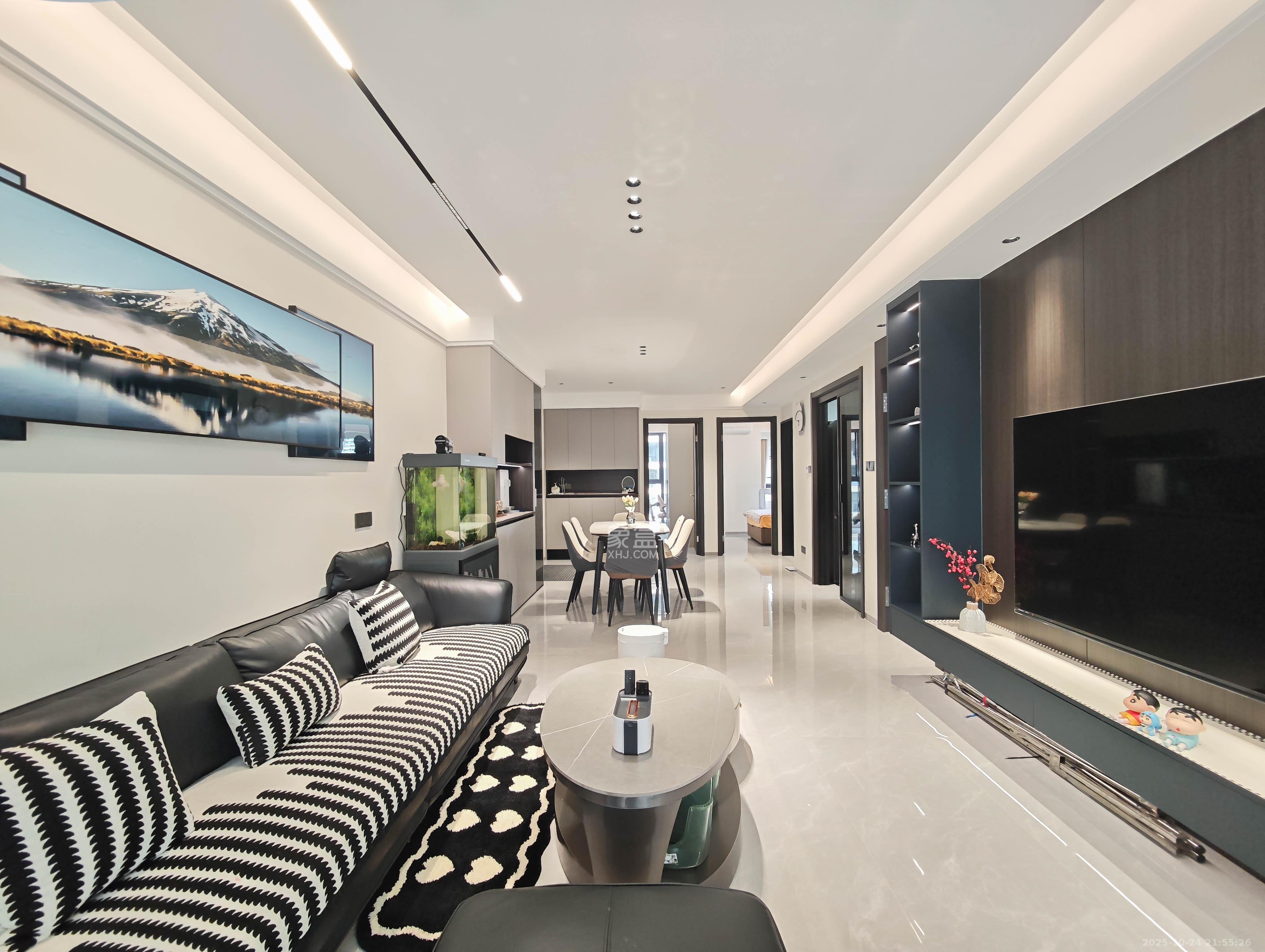 长房岭秀时代  3室2厅2卫    130.0万 长房岭秀时代  3室2厅2卫    130.0万客厅