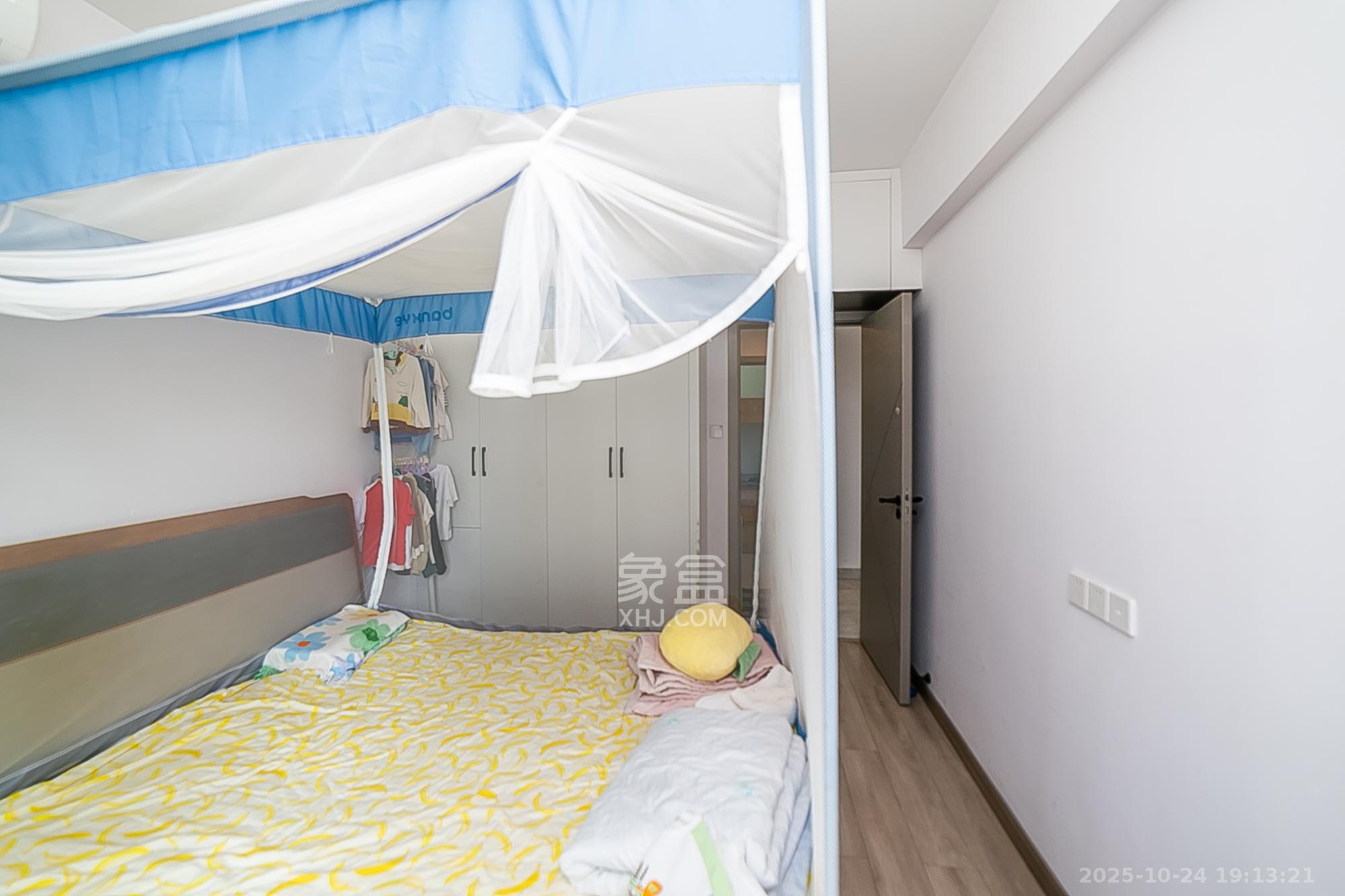 华银南苑融域  3室2厅1卫    103.8万 华银南苑融域  3室2厅1卫    103.8万卧室