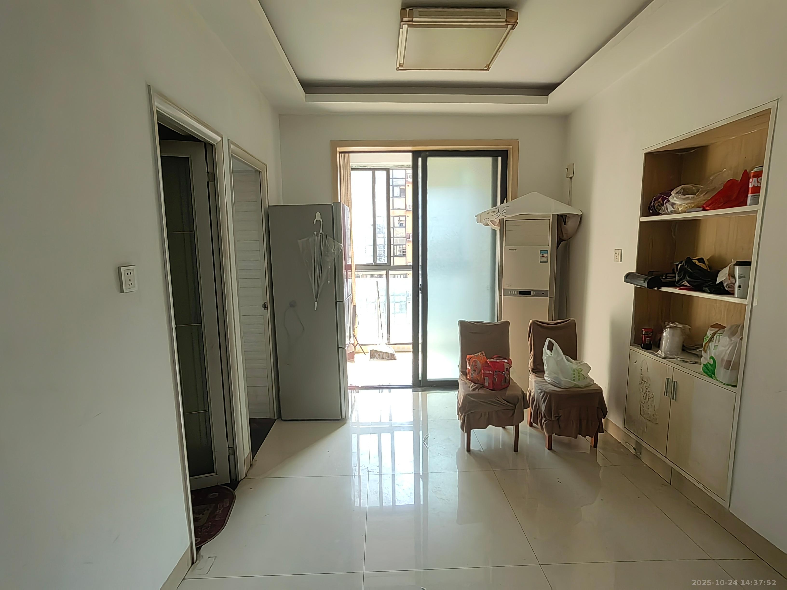 锦湘国际星城三期(锦绣苑) 2室2厅1卫 2200.0元/月 锦湘国际星城三期(锦绣苑) 2室2厅1卫 2200.0元/月室内图