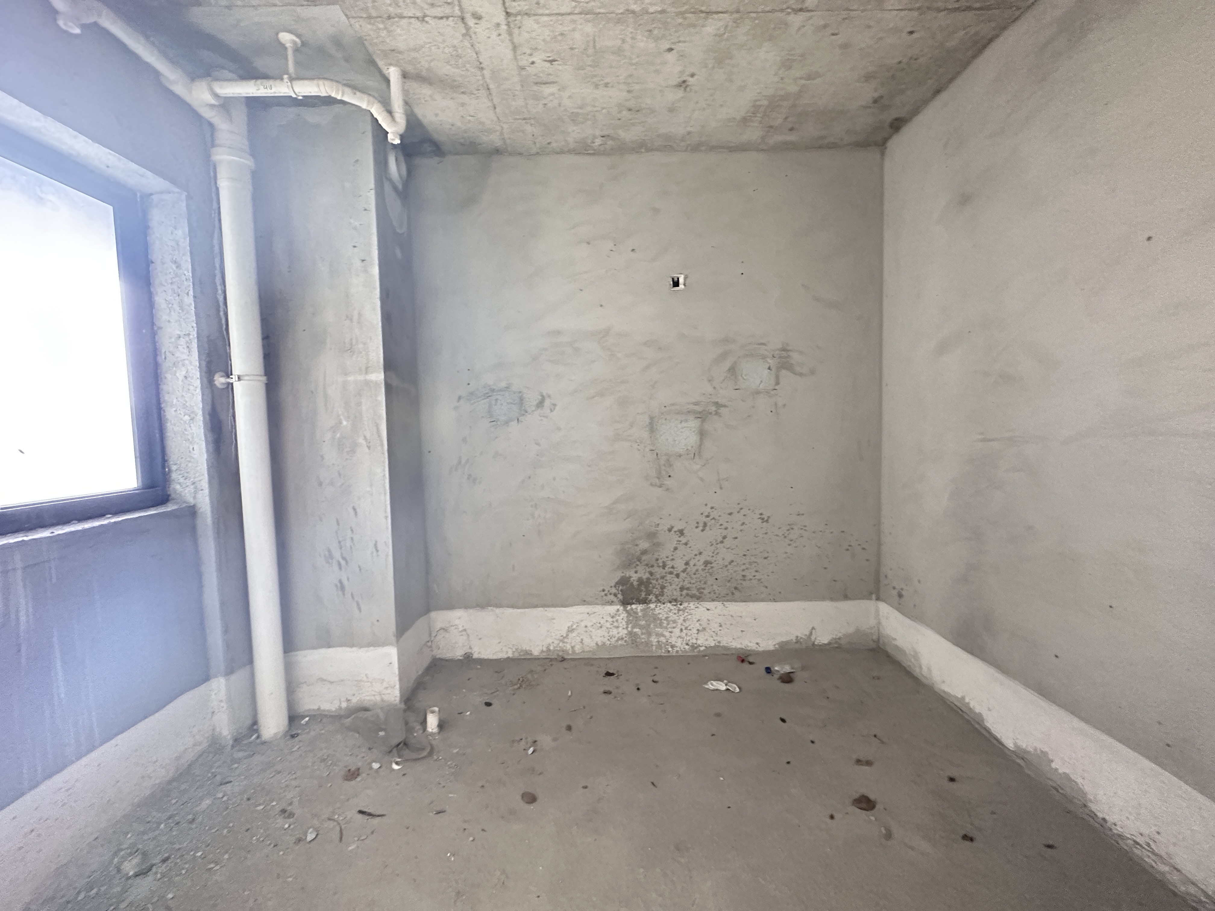 滨海幸福里  5室2厅3卫    360.0万客厅