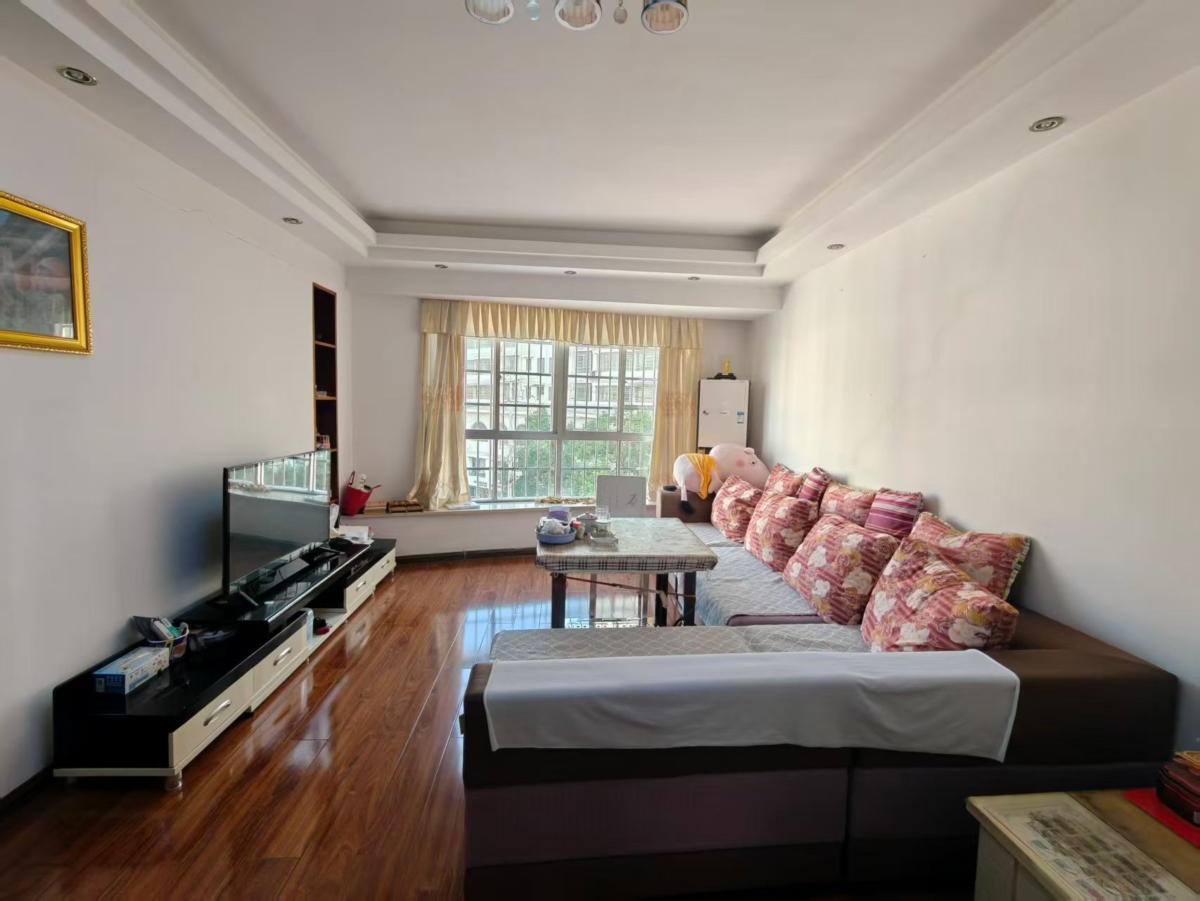 娄星区散盘 3室2厅2卫 45.8万 娄星区散盘 3室2厅2卫 45.8万客厅