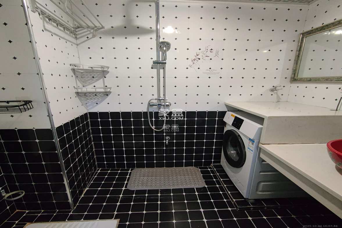 上峰苑(兰亭玥岛)  1室0厅1卫    1500.0元/月 上峰苑(兰亭玥岛)  1室0厅1卫    1500.0元/月室内图