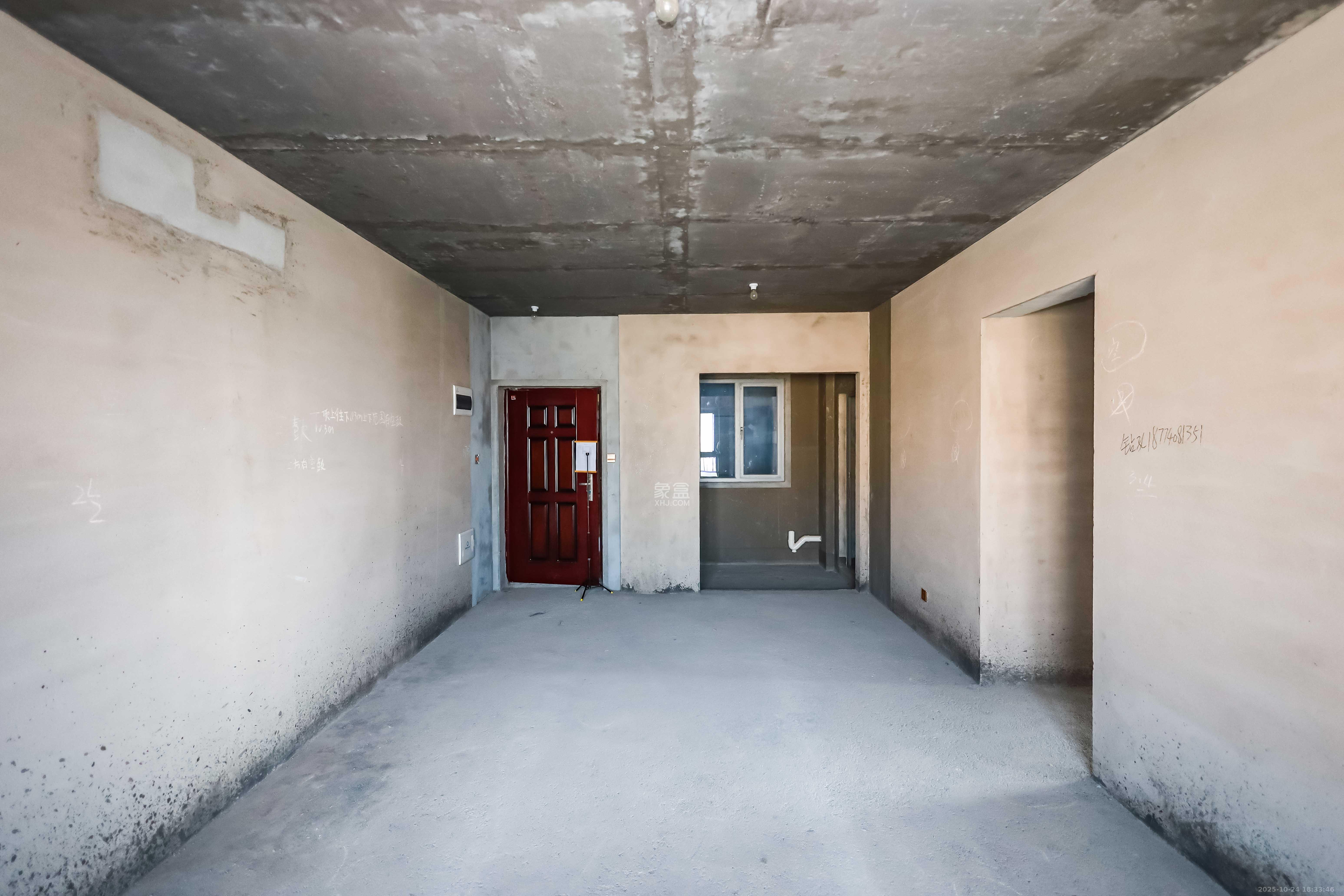 潇湘奥林匹克花园 3室2厅1卫 88.0万 潇湘奥林匹克花园 3室2厅1卫 88.0万客厅