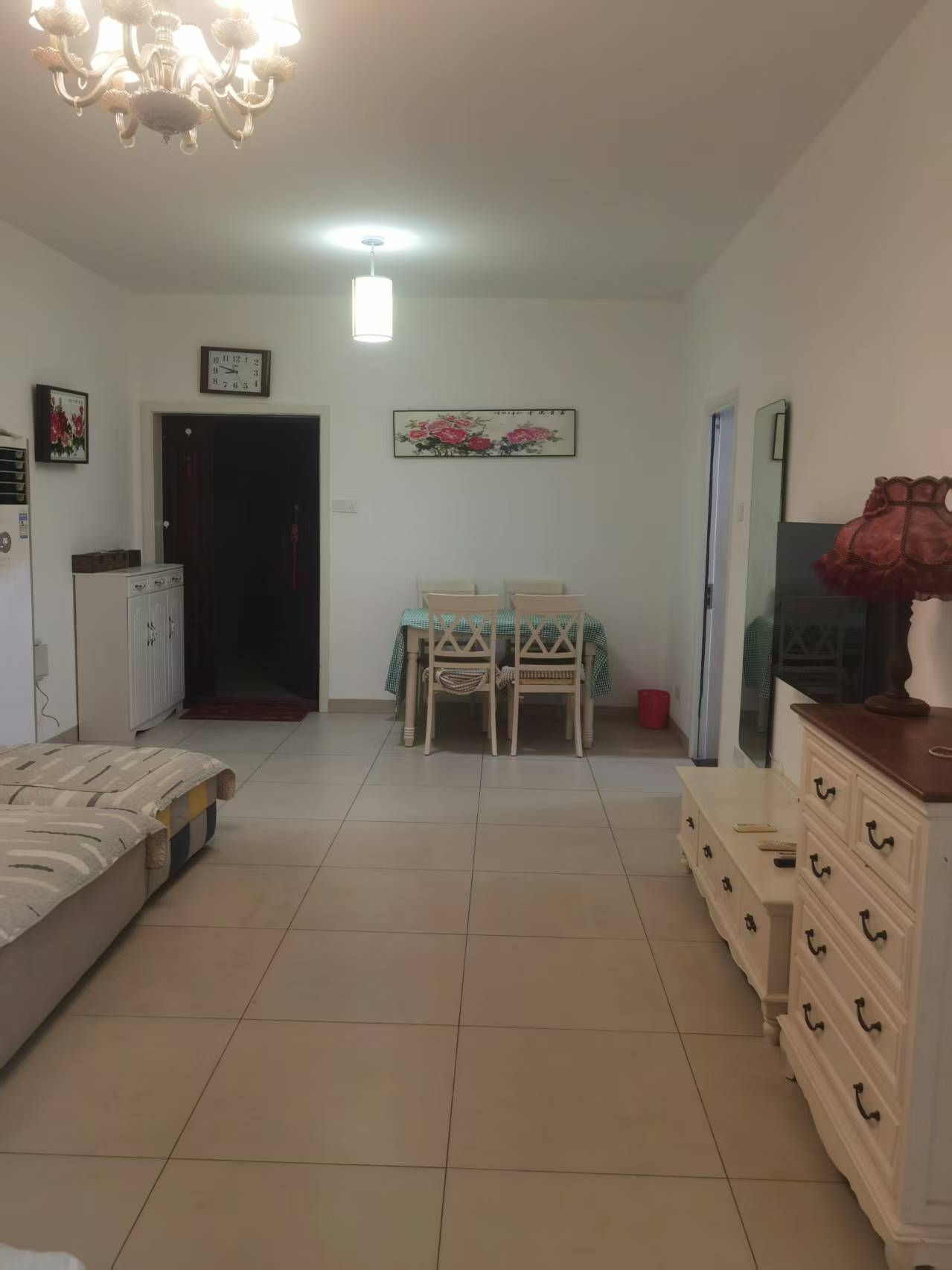 鹏晖新天地  2室2厅1卫    2600.0元/月 鹏晖新天地  2室2厅1卫    2600.0元/月室内图