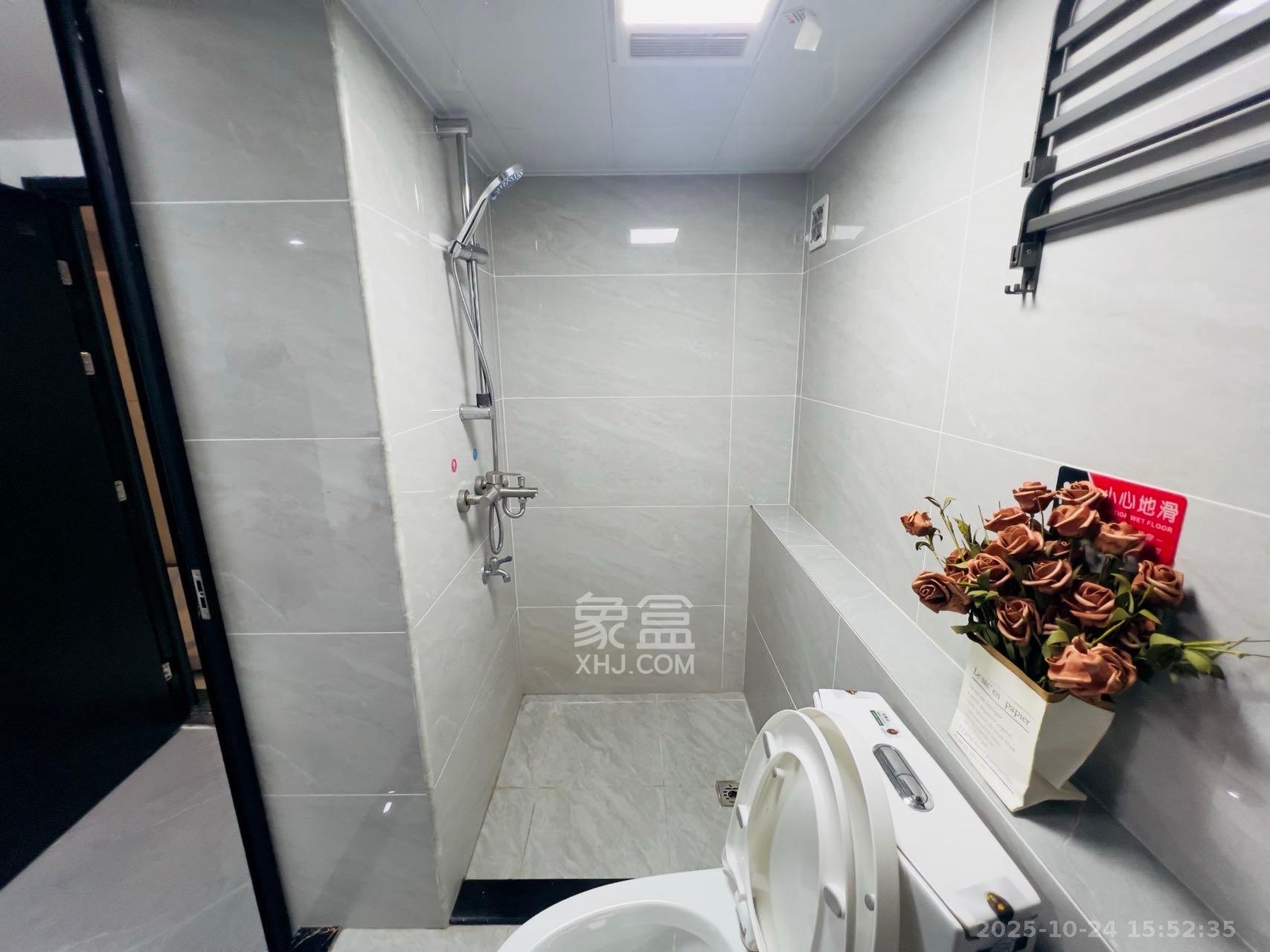 敬天广场  2室1厅1卫    2500.0元/月室内图