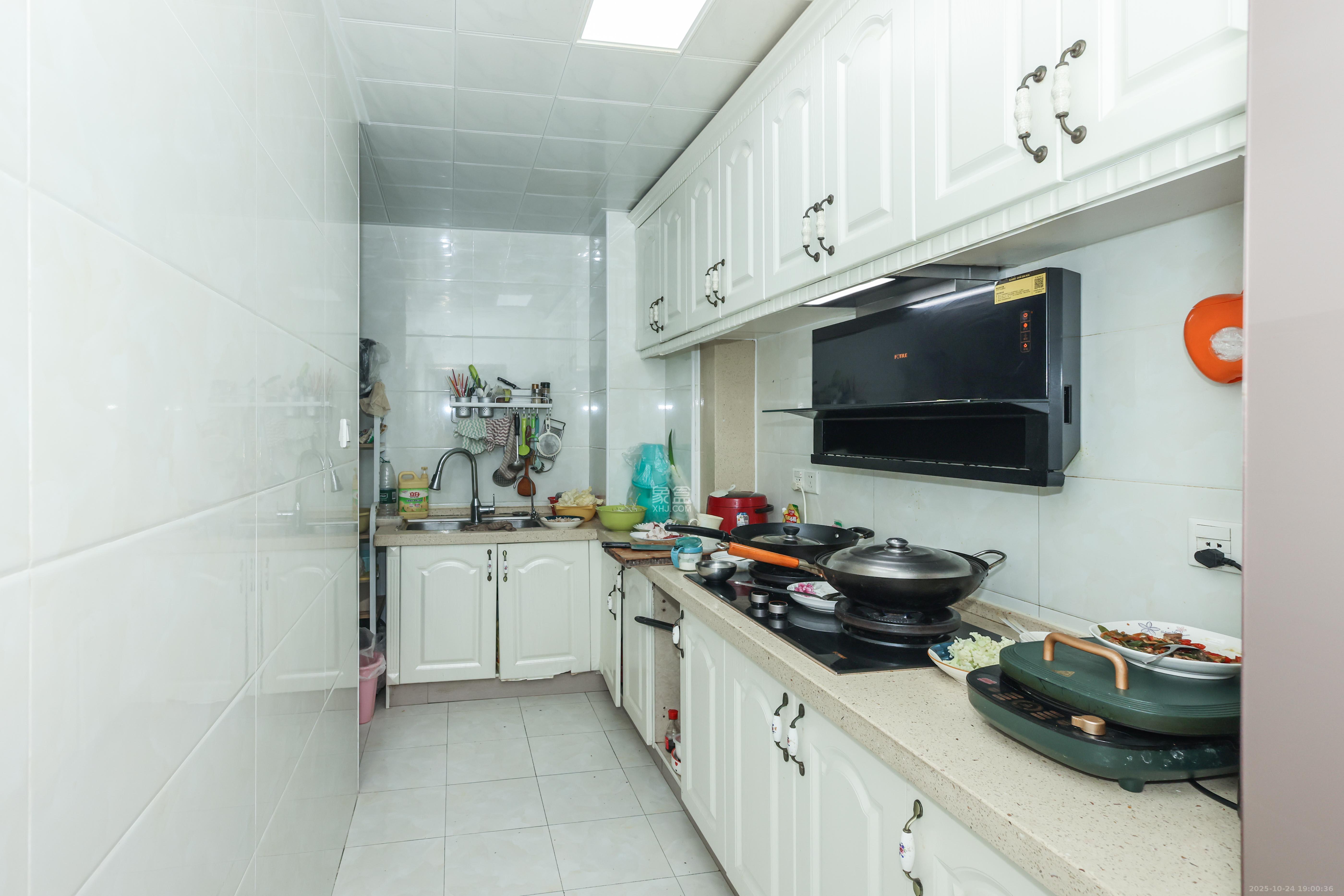 旭辉御府  3室2厅1卫    88.8万厨房