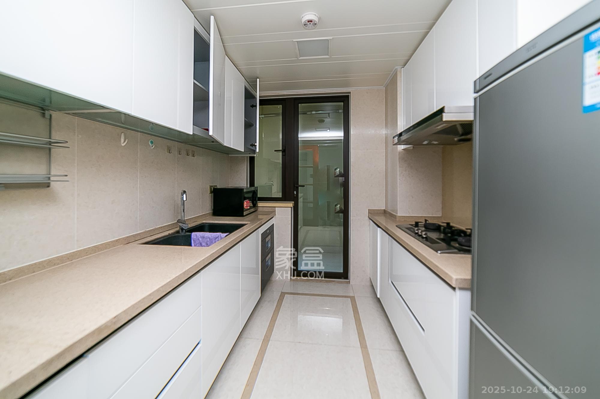 万科紫台  3室2厅2卫    239.0万其他