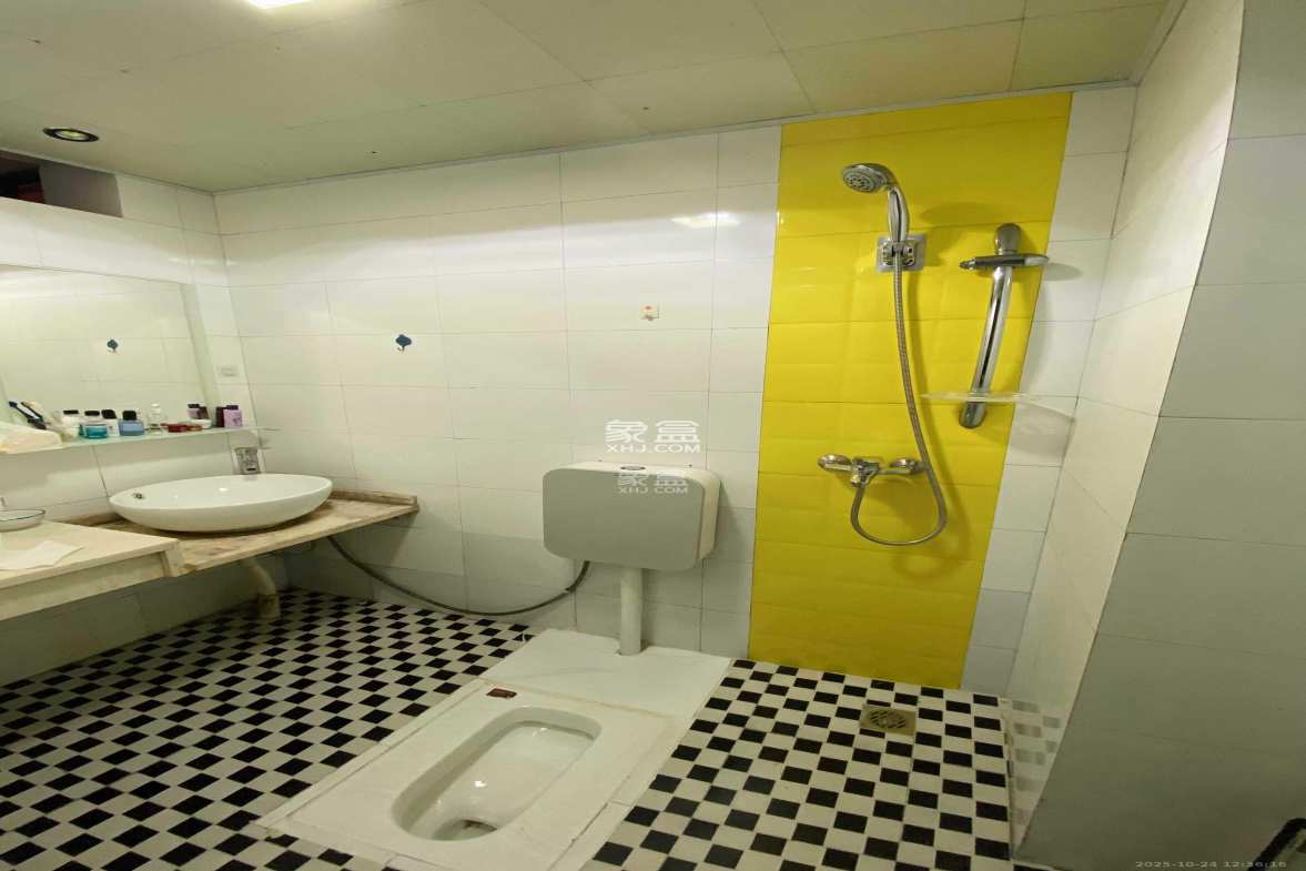 欧园 2室1厅1卫 2200.0元/月 欧园 2室1厅1卫 2200.0元/月室内图