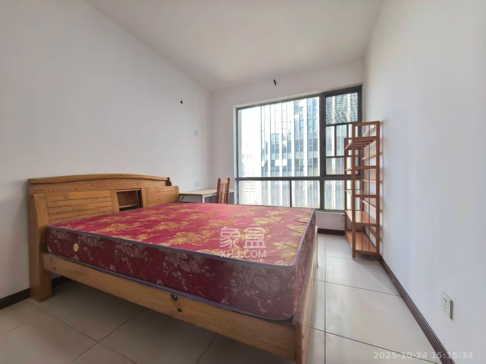 建鸿达华都（华都小户型及大华写字楼）  2室1厅1卫    2500.0元/月室内图