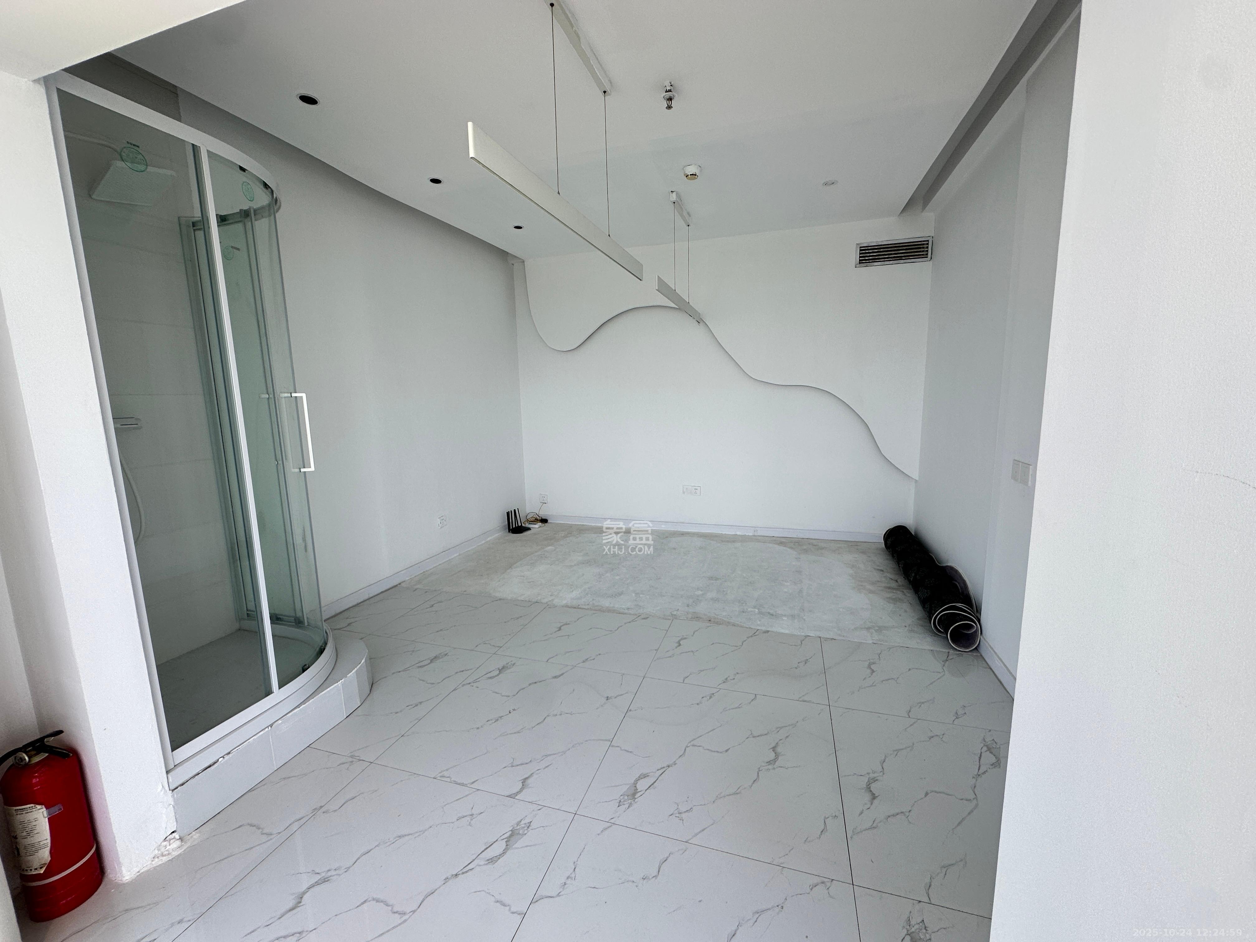 保利国际广场  1室1厅1卫    9000.0元/月室内图