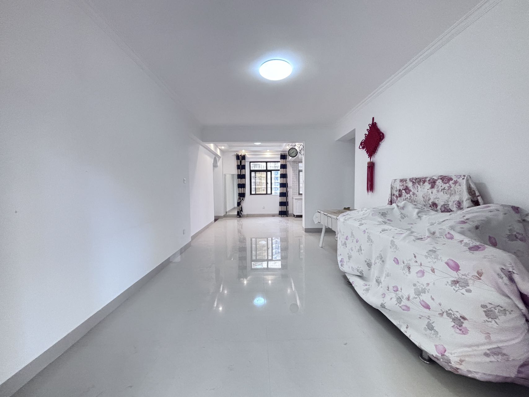 西海瑞园  3室2厅1卫    110.0万室内图1