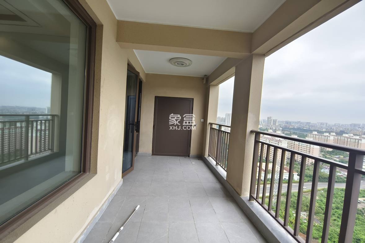 海航豪庭南苑  2室2厅2卫    4000.0元/月 海航豪庭南苑  2室2厅2卫    4000.0元/月室内图