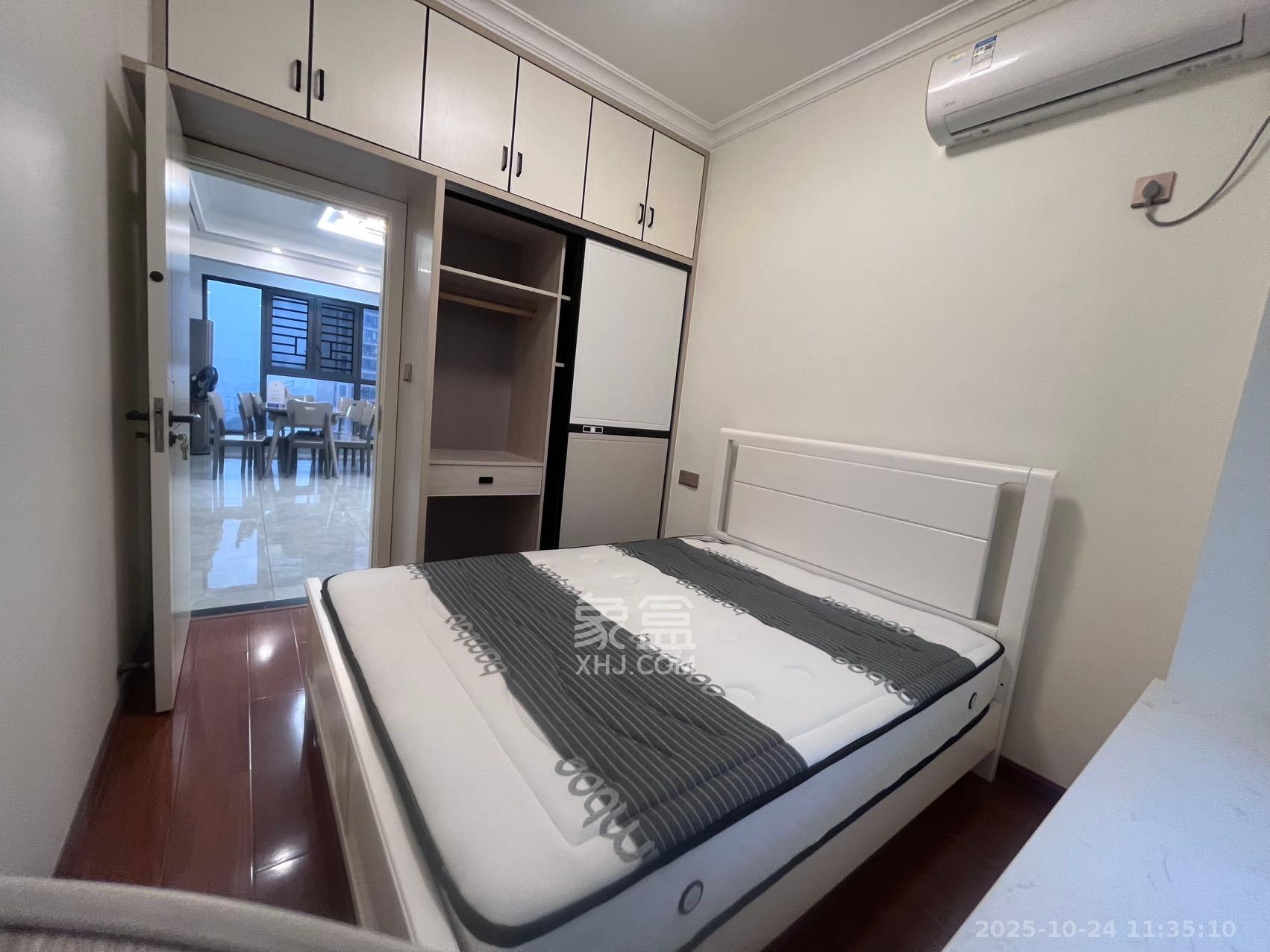 山水梅溪雅郡  4室2厅2卫    3200.0元/月室内图