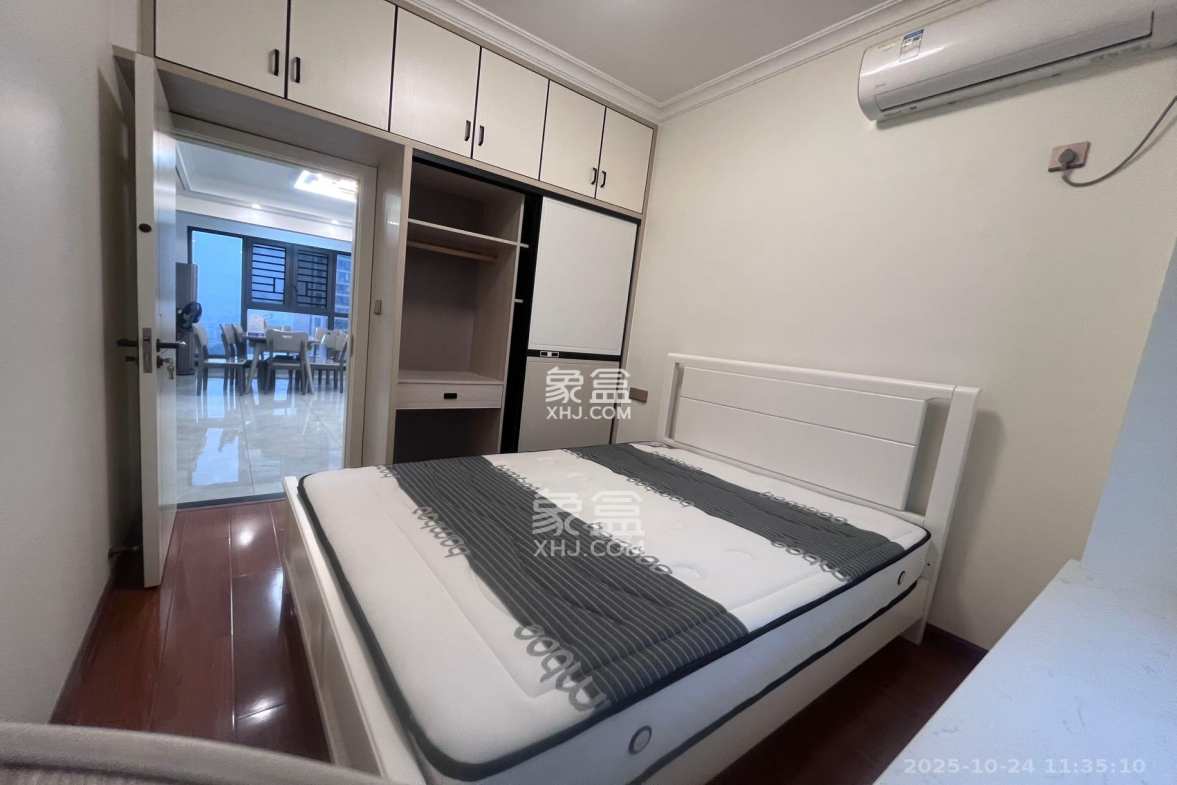 山水梅溪雅郡  4室2厅2卫    3200.0元/月 山水梅溪雅郡  4室2厅2卫    3200.0元/月室内图