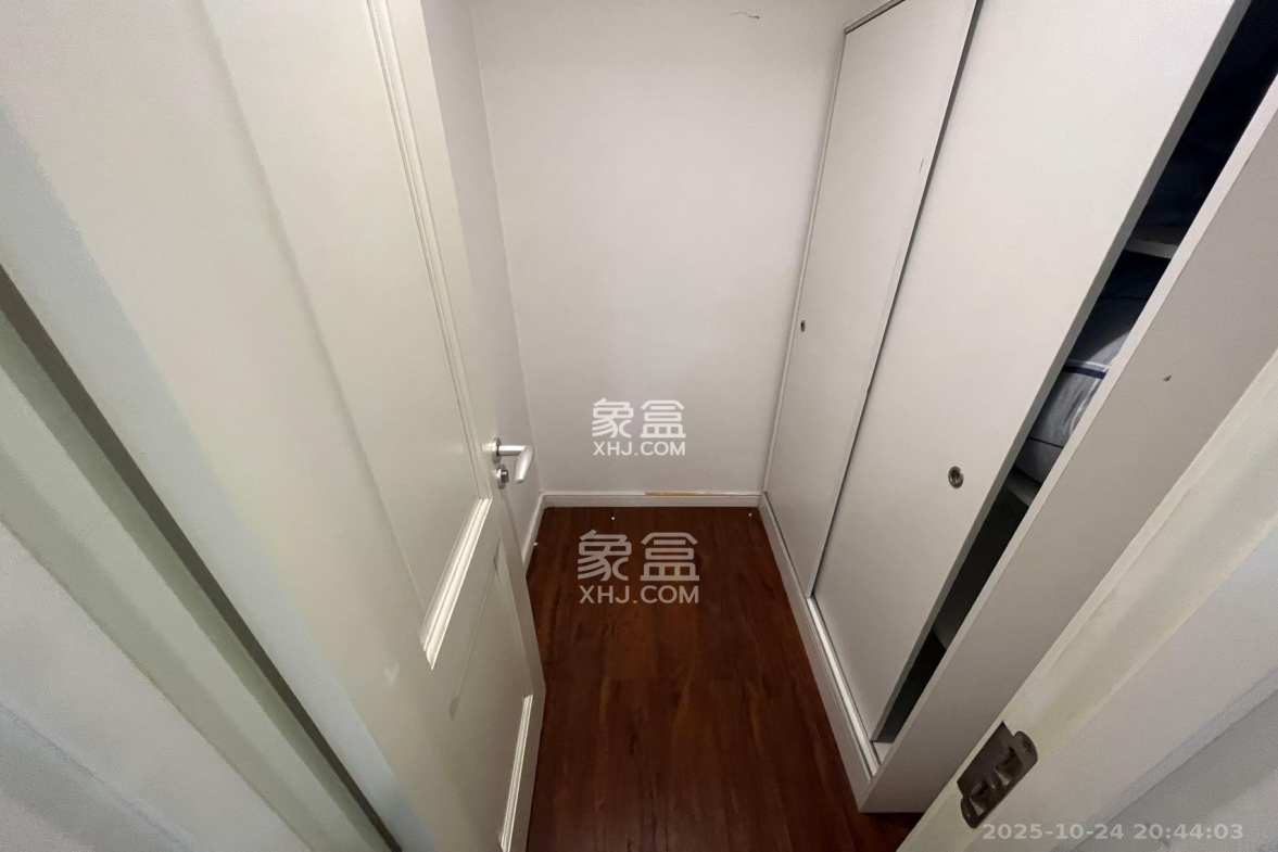 万科魅力之城观澜里  3室2厅2卫    2550.0元/月 万科魅力之城观澜里  3室2厅2卫    2550.0元/月室内图