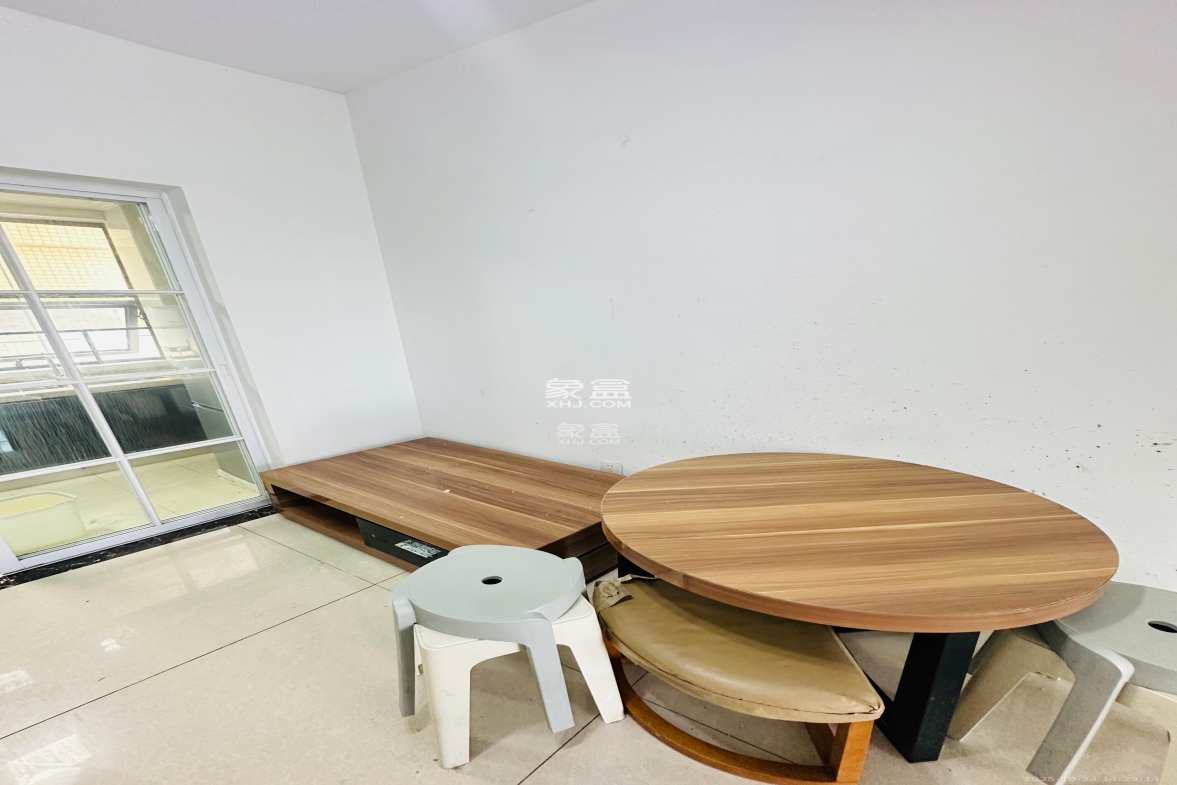 汇一城(汇壹公馆) 2室2厅1卫 1800.0元/月 汇一城(汇壹公馆) 2室2厅1卫 1800.0元/月室内图