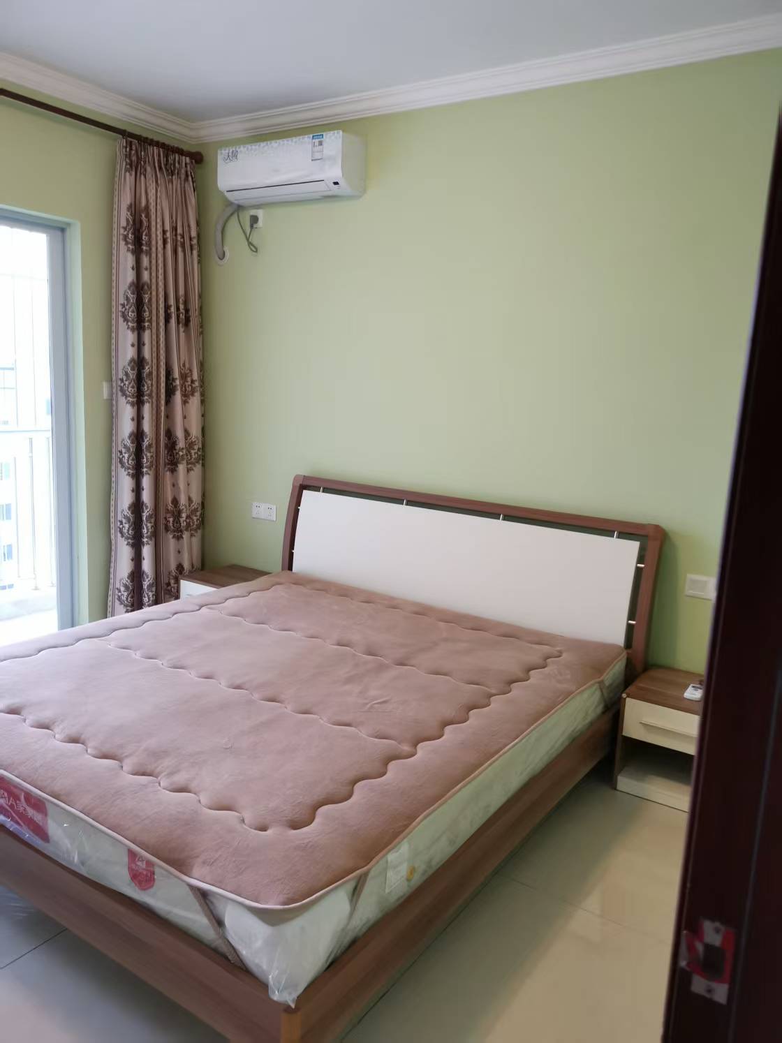 海航城  4室2厅2卫    4500.0元/月室内图