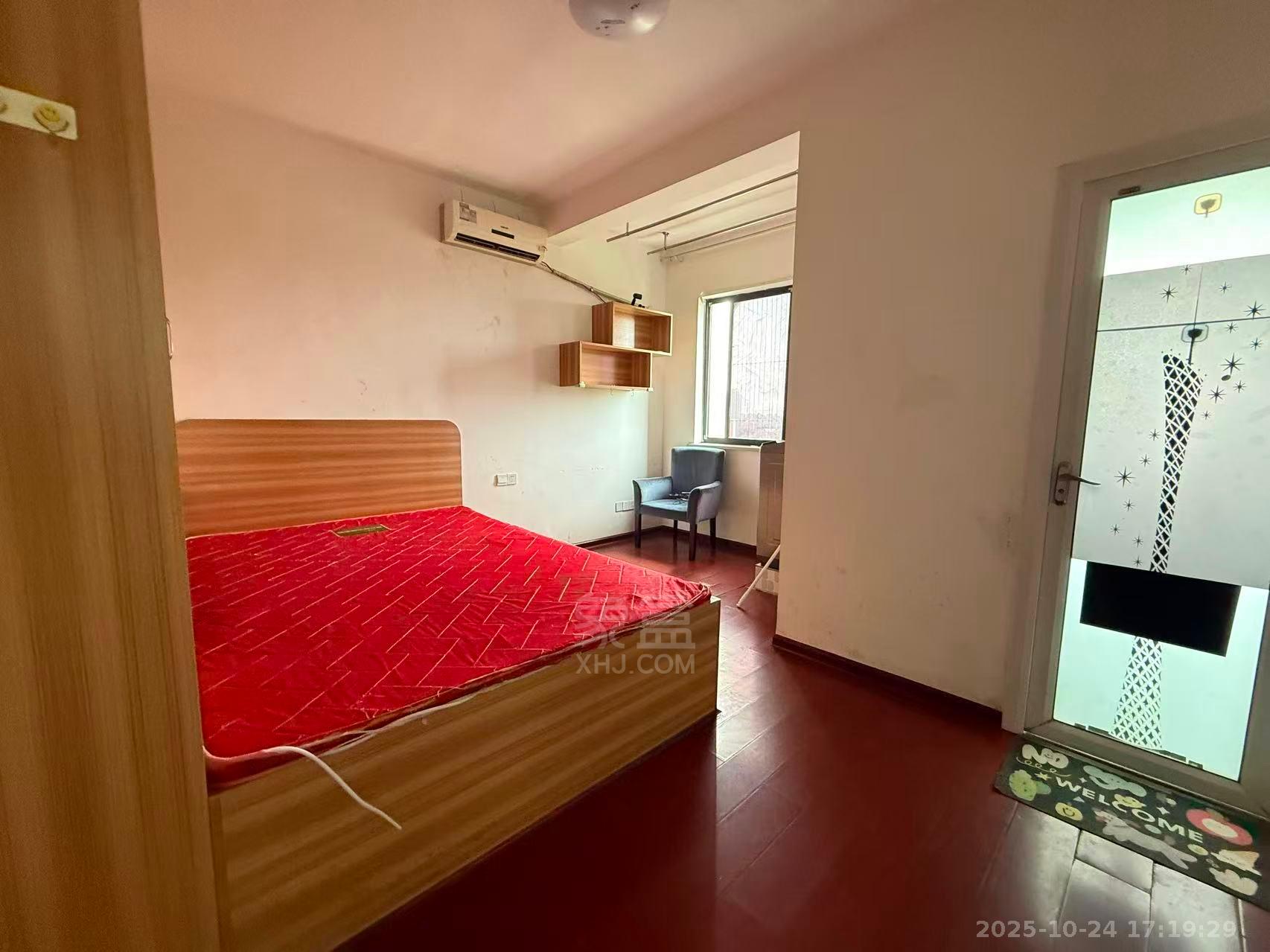 龙腾国际  1室1厅1卫    1100.0元/月室内图