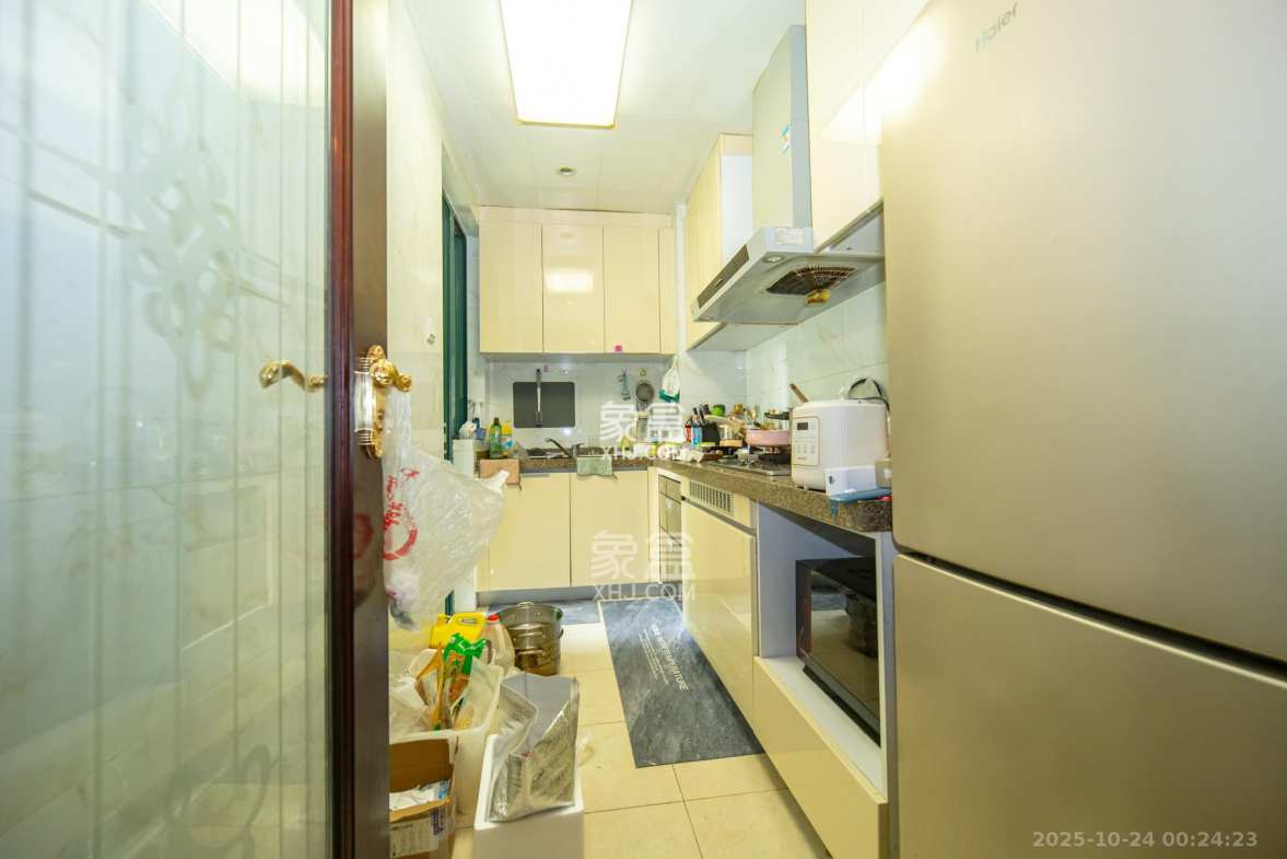 恒大雅苑 3室2厅2卫 106.0万 恒大雅苑 3室2厅2卫 106.0万厨房