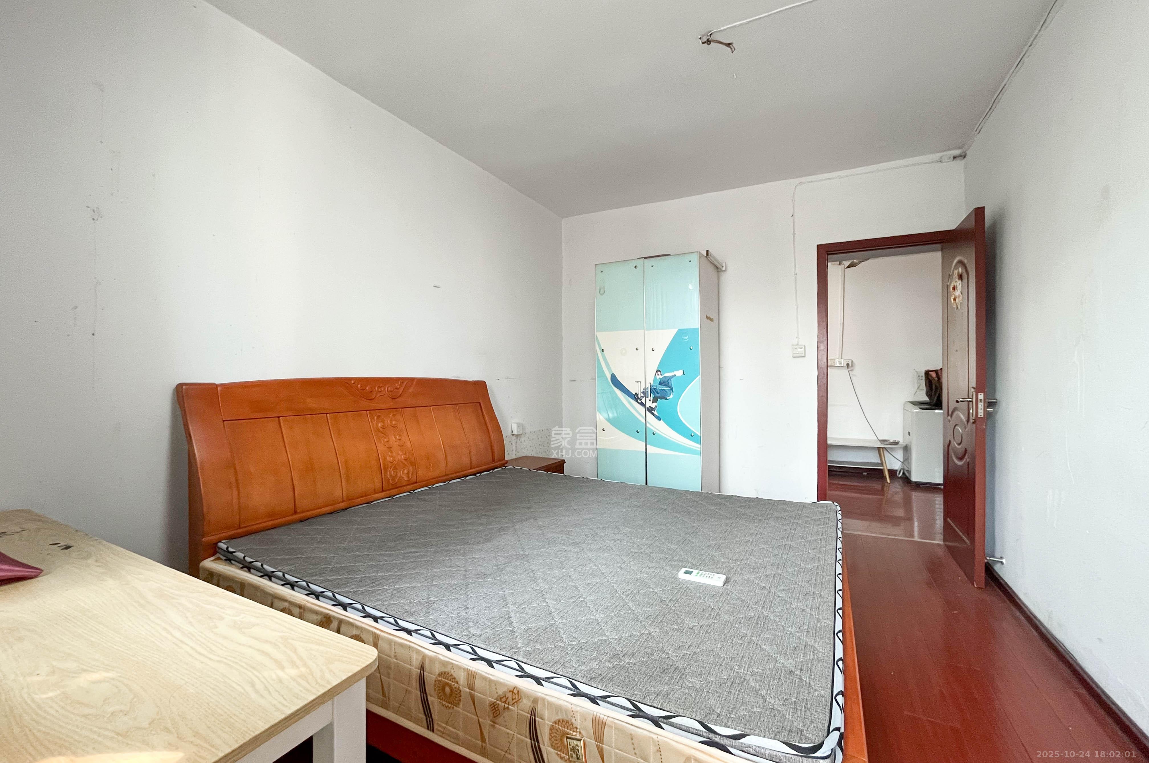 望城坡(航天大院)八亩地  2室1厅1卫    39.2万 望城坡(航天大院)八亩地  2室1厅1卫    39.2万其他