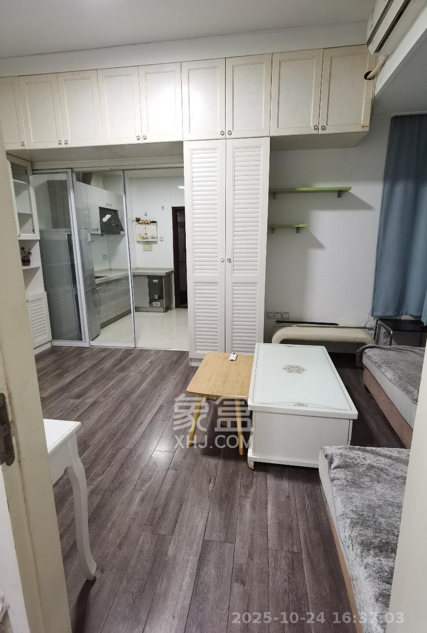 YO领域（领御大厦）  1室1厅1卫    2100.0元/月